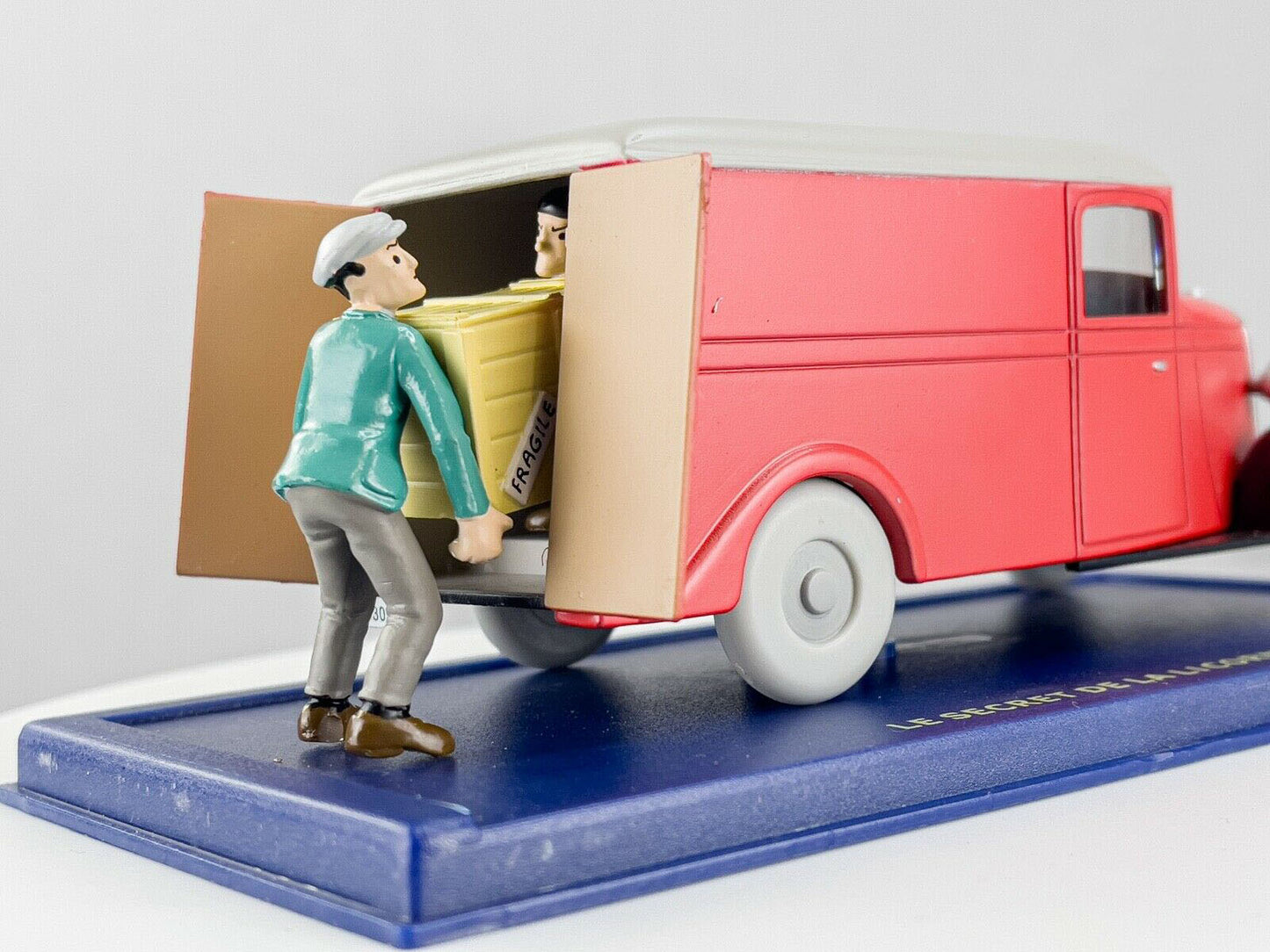 TIN65 Atlas 1/43 TINTIN en Voiture : La Camionnette années 30 *Occasion