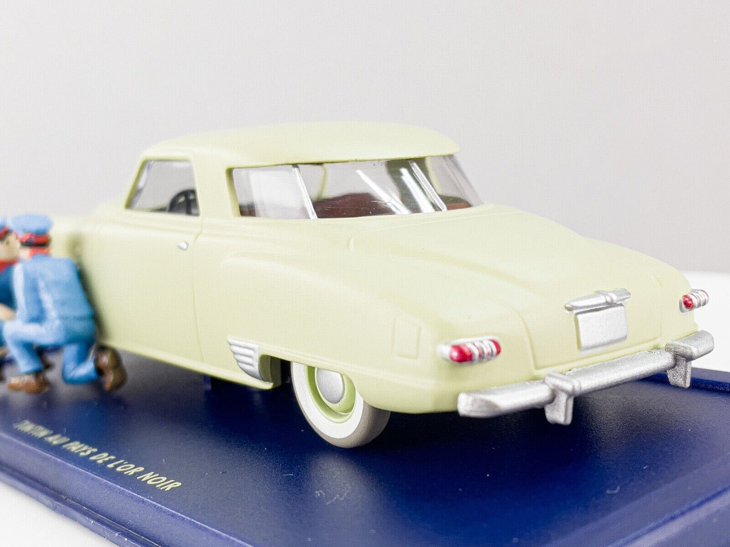 TIN66 Atlas 1/43 TINTIN en Voiture : Studebaker Commander Regal De Luxe Coupé 1947 *Occasion