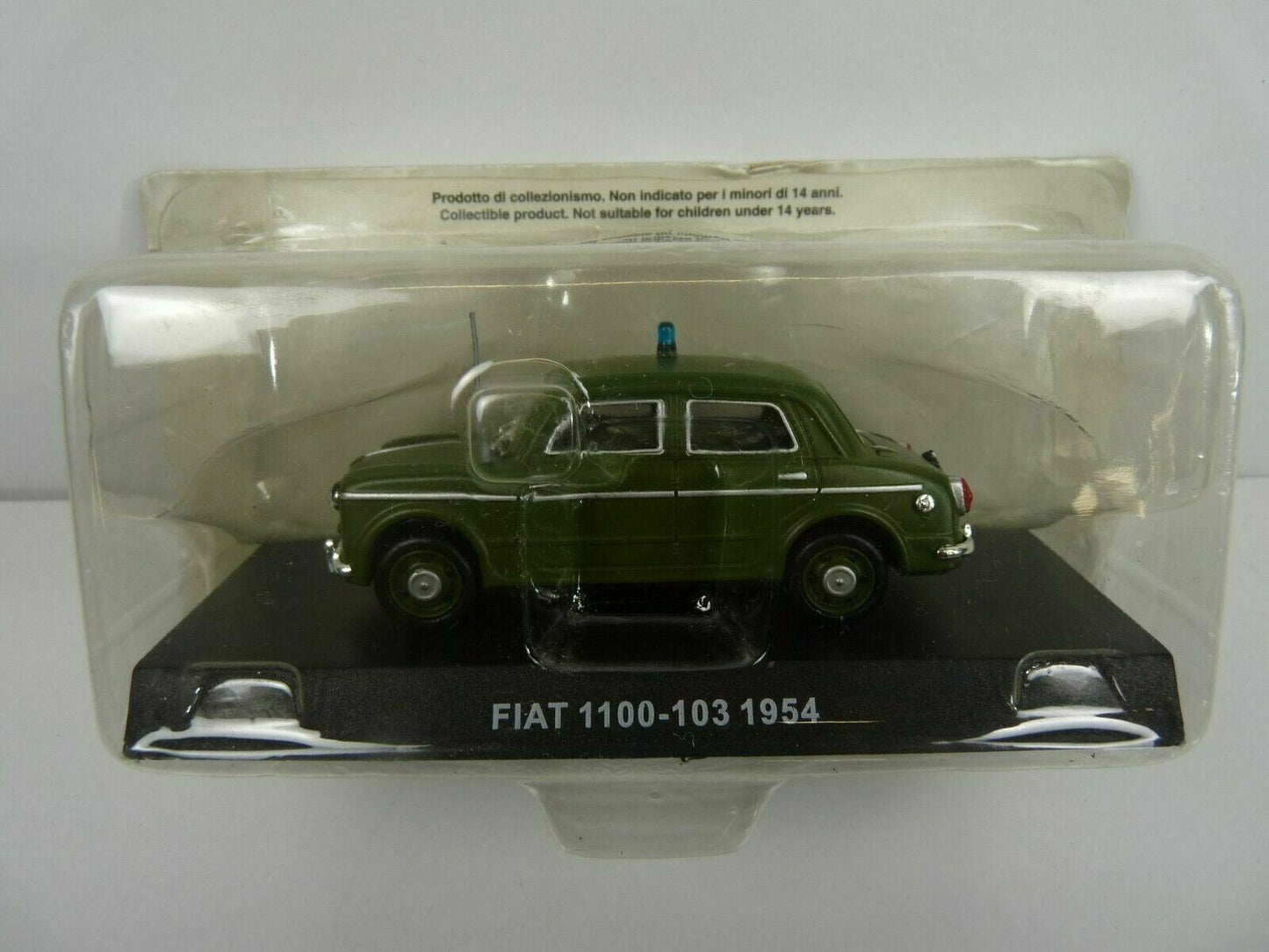 CR23 voiture 1/43 CARABINIERI : FIAT 1100-103 1954