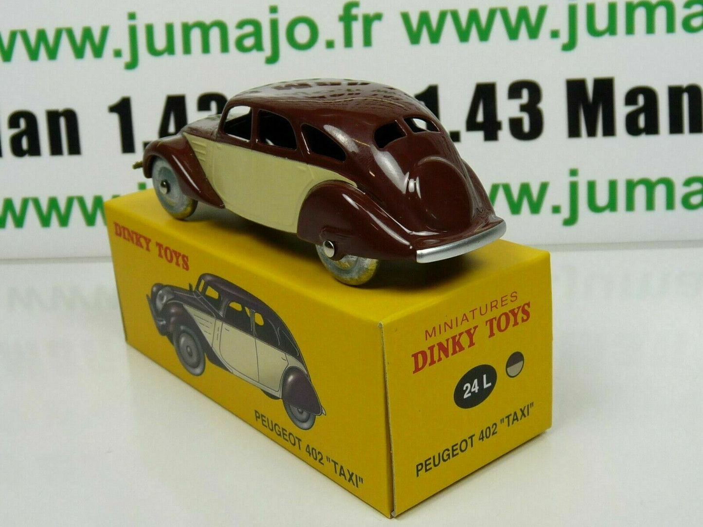 DT263 voiture 1/43 réédition DINKY TOYS DeAgostini : PEUGEOT 402 Taxi 24 L