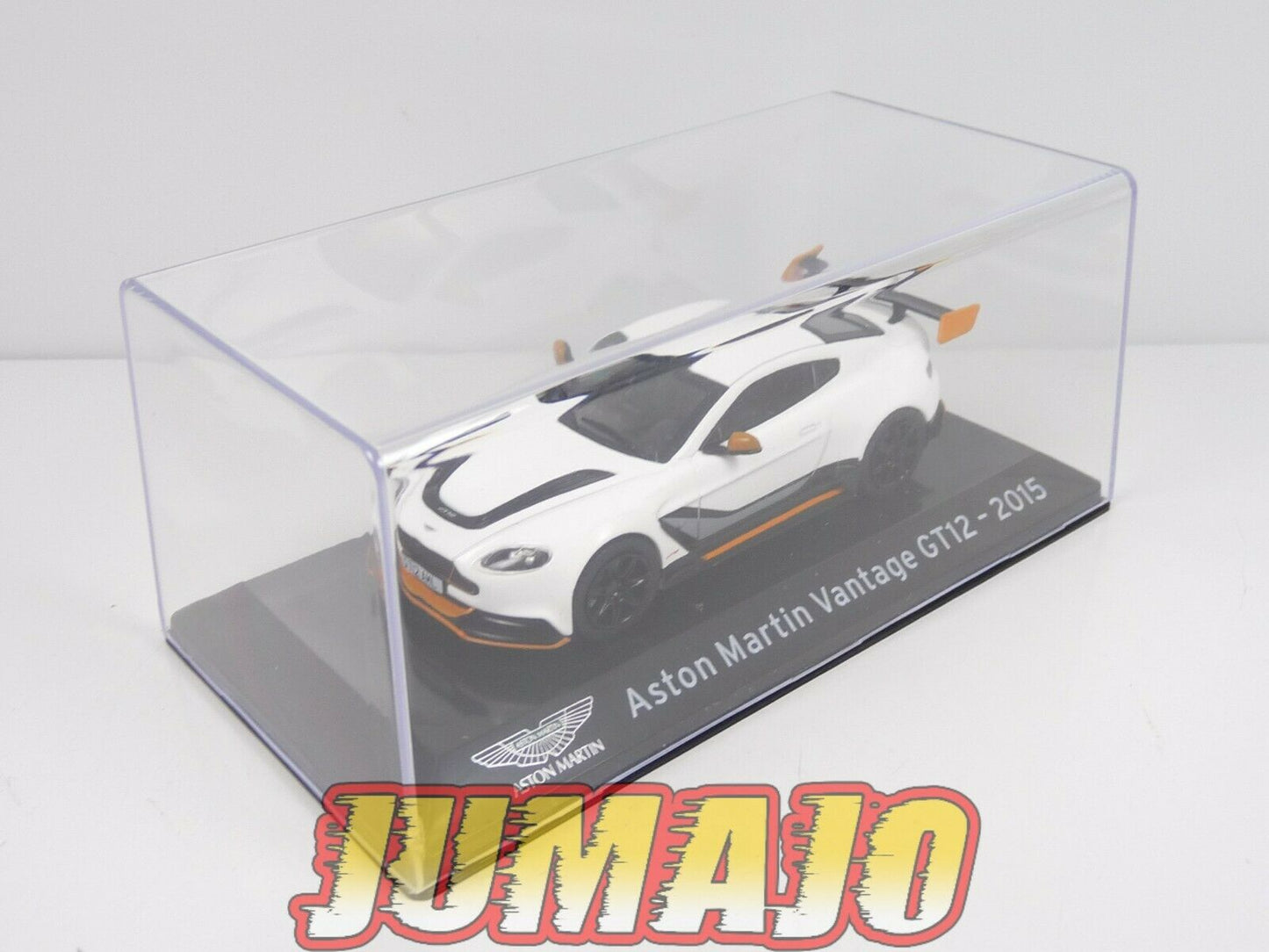 SC38 voiture 1/43 SALVAT Supercars : ASTON MARTIN Vantage GT12 2015