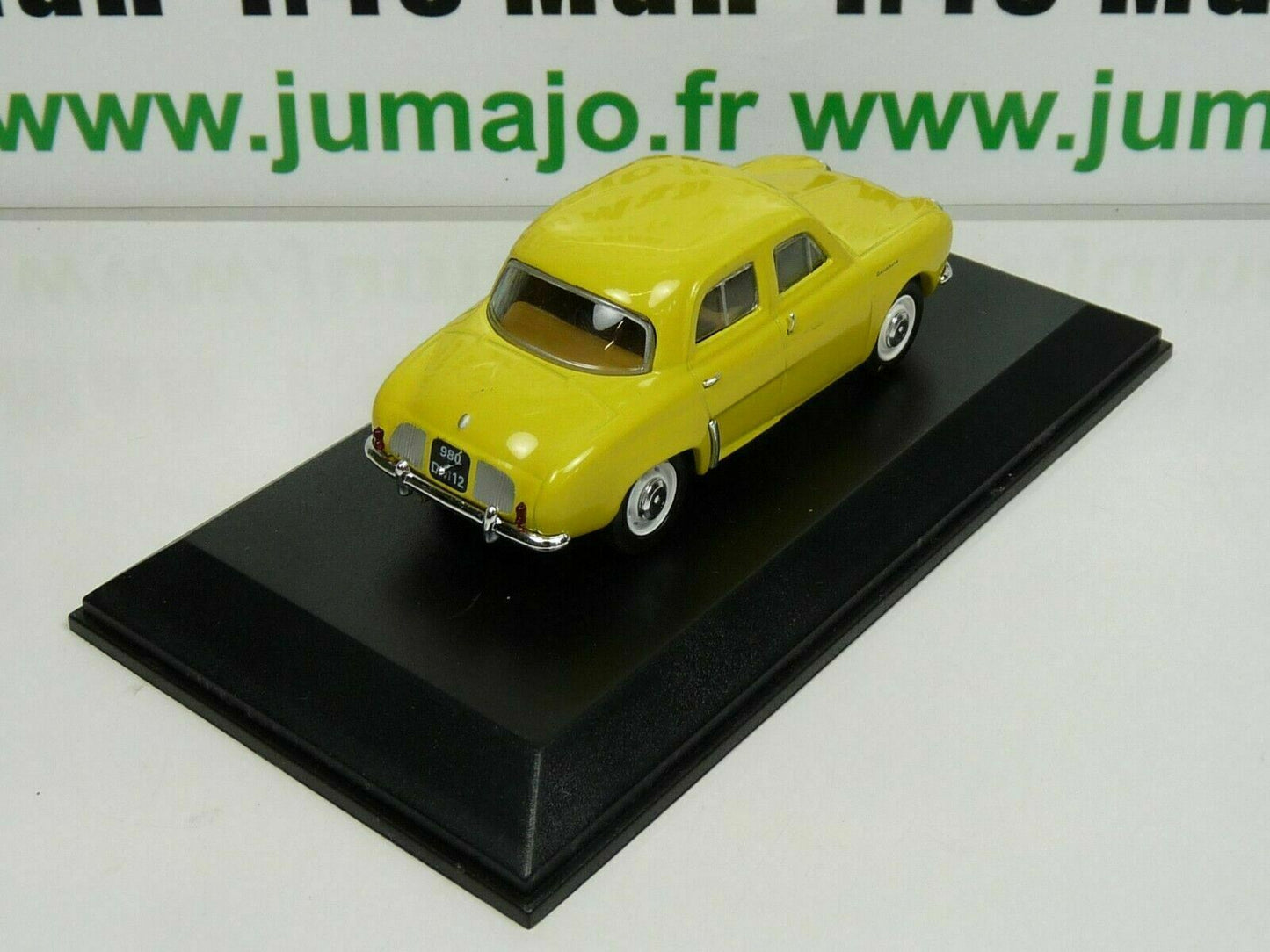 RE2 voiture 1/43 M6 NOREV : RENAULT Dauphine - 1961