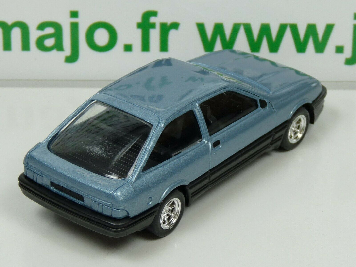SOL21 Voiture 1/43 solido (Made in France) FORD Sierra XR4