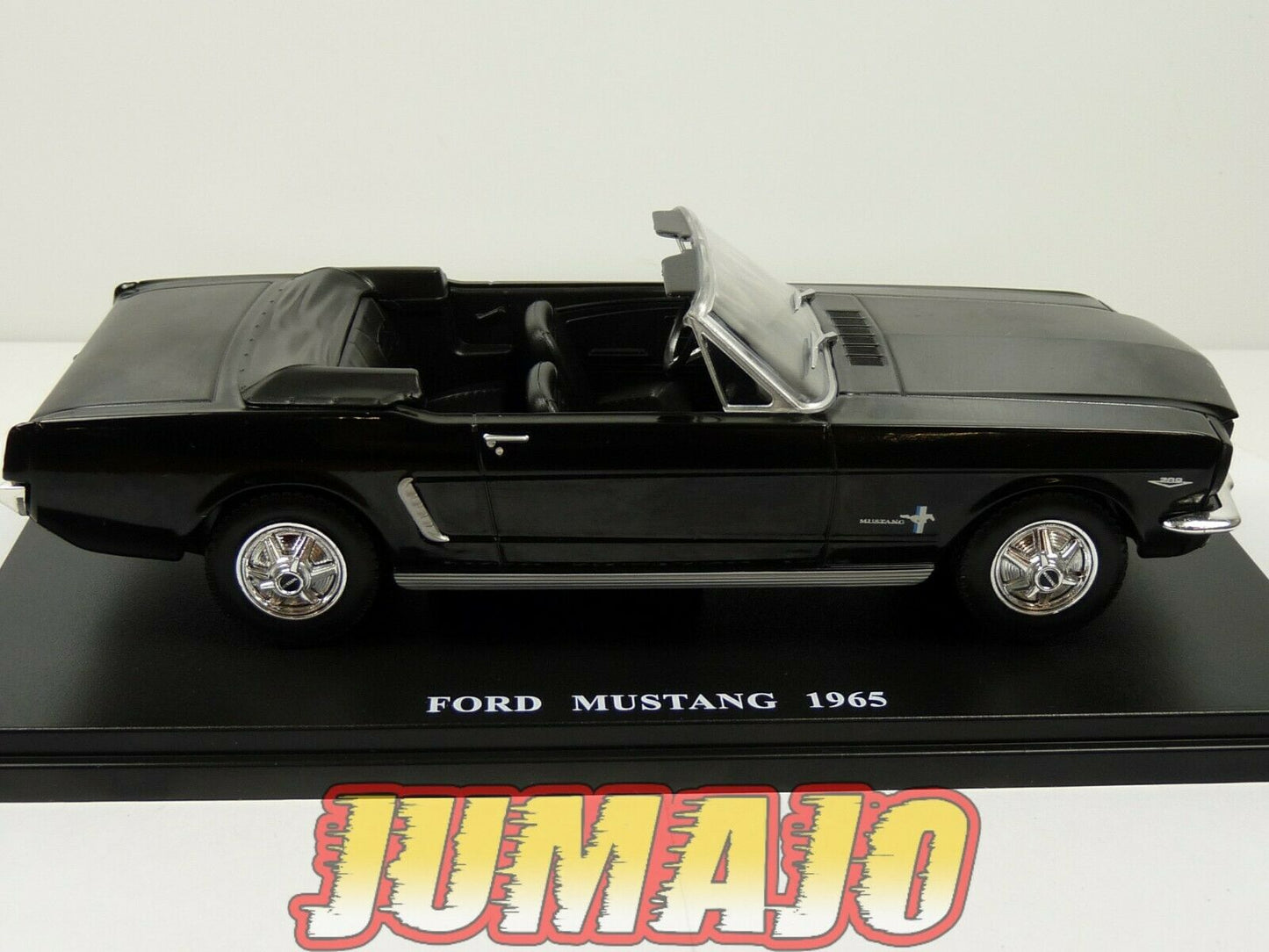 VQ42 Voiture 1/24 SALVAT Models : FORD MUSTANG cabriolet 1965