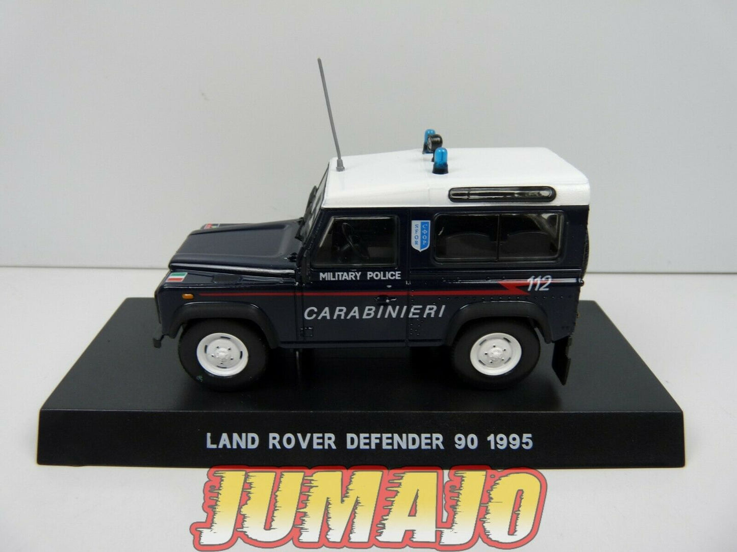 CR39 voiture 1/43 CARABINIERI : LAND ROVER DEFENDER 90 Military Police 1995