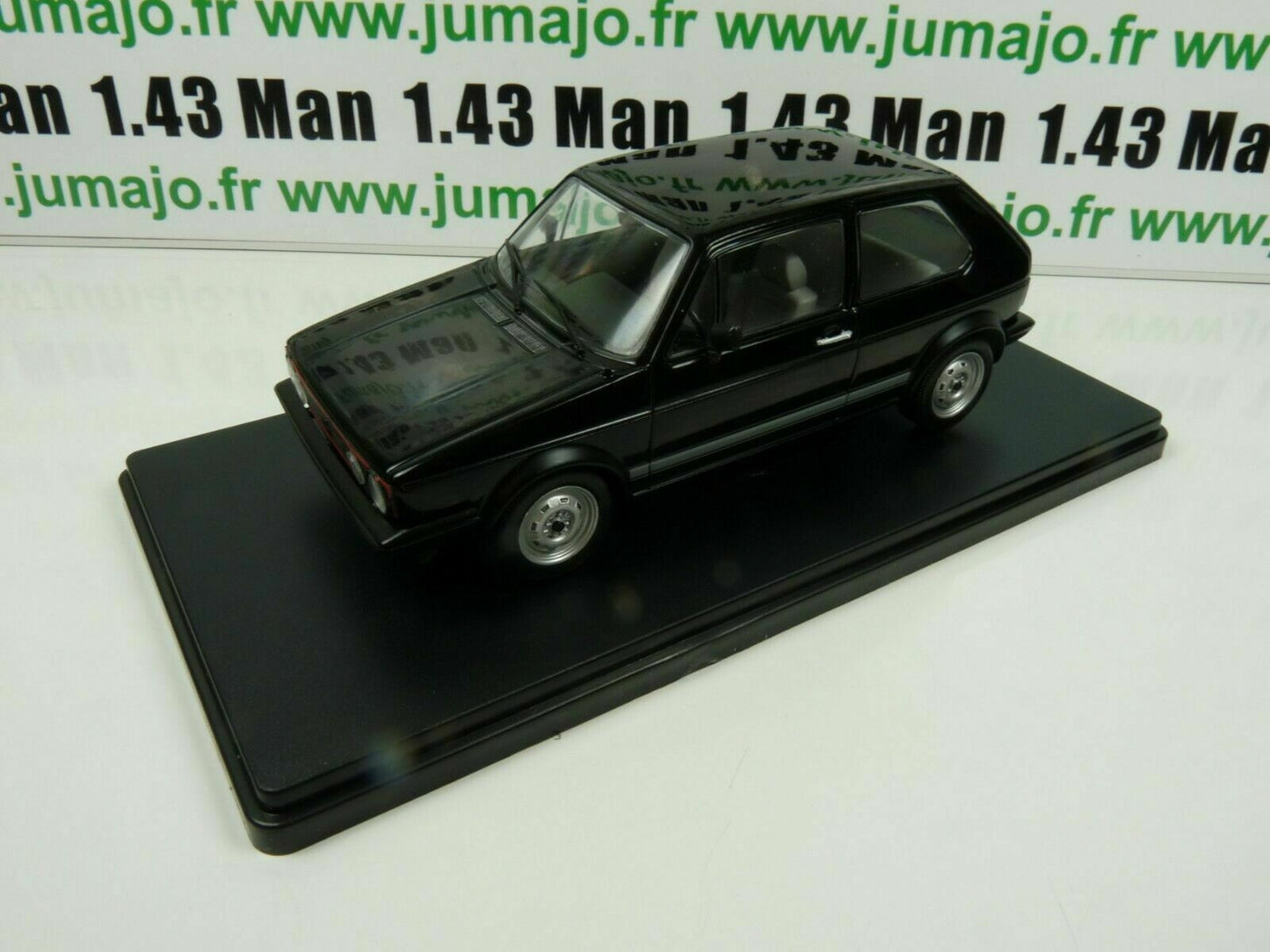 LOT 2 Voitures 1/24 SALVAT: Volkswagen GOLF GTI 1976 et 1981