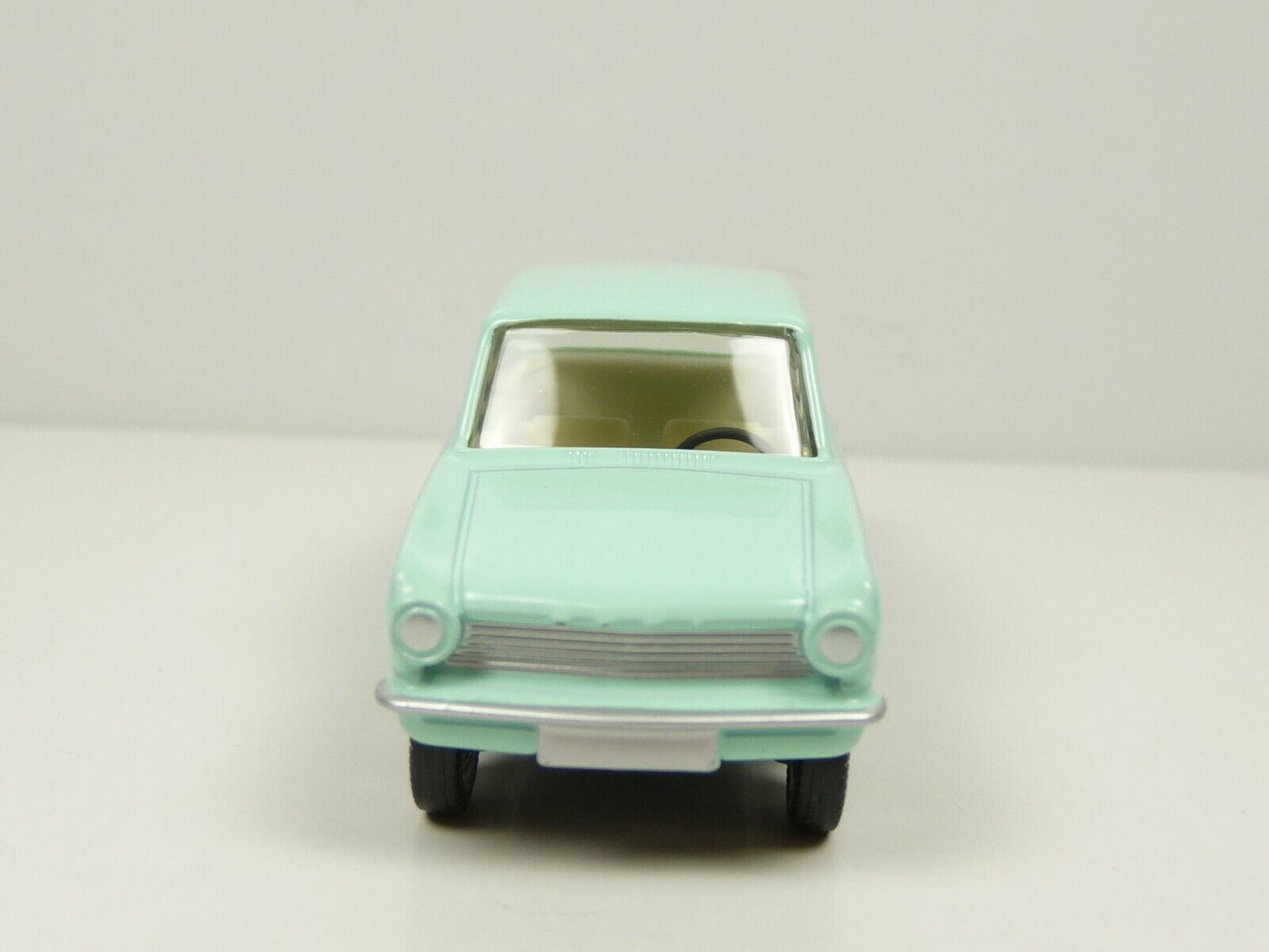 DT216 Voiture 1/43 réédition DINKY TOYS DeAgostini : OPEL Kadett 540