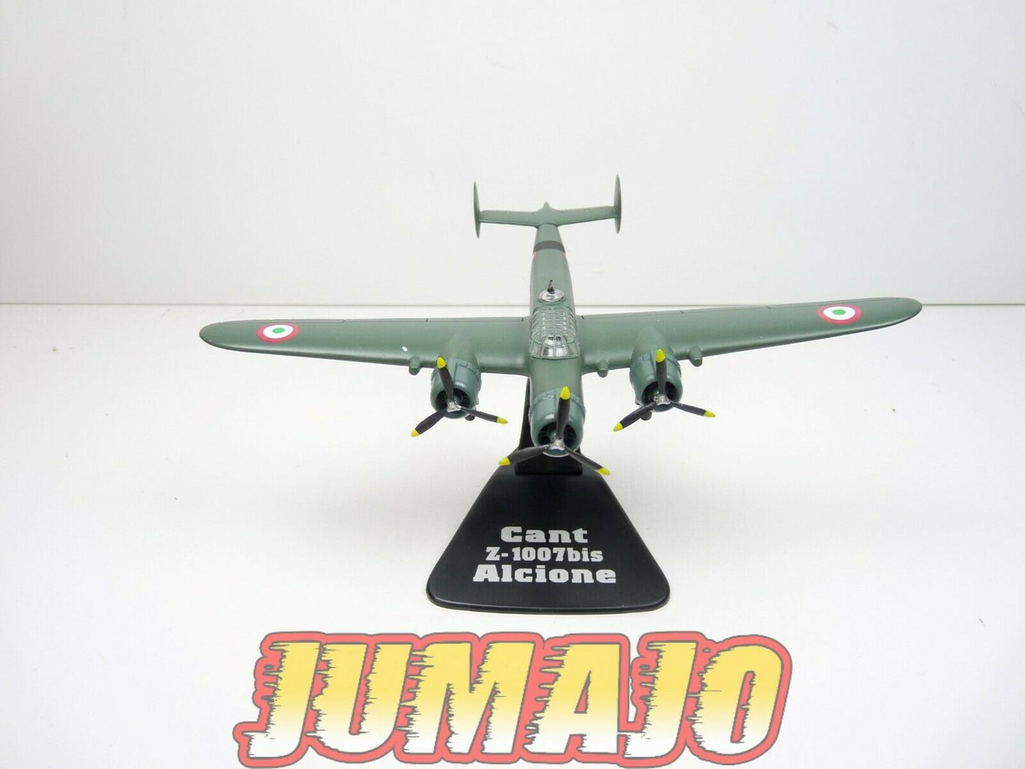 AV8 AVION militaire 1/144 : CANT Z-1007bis ALCIONE