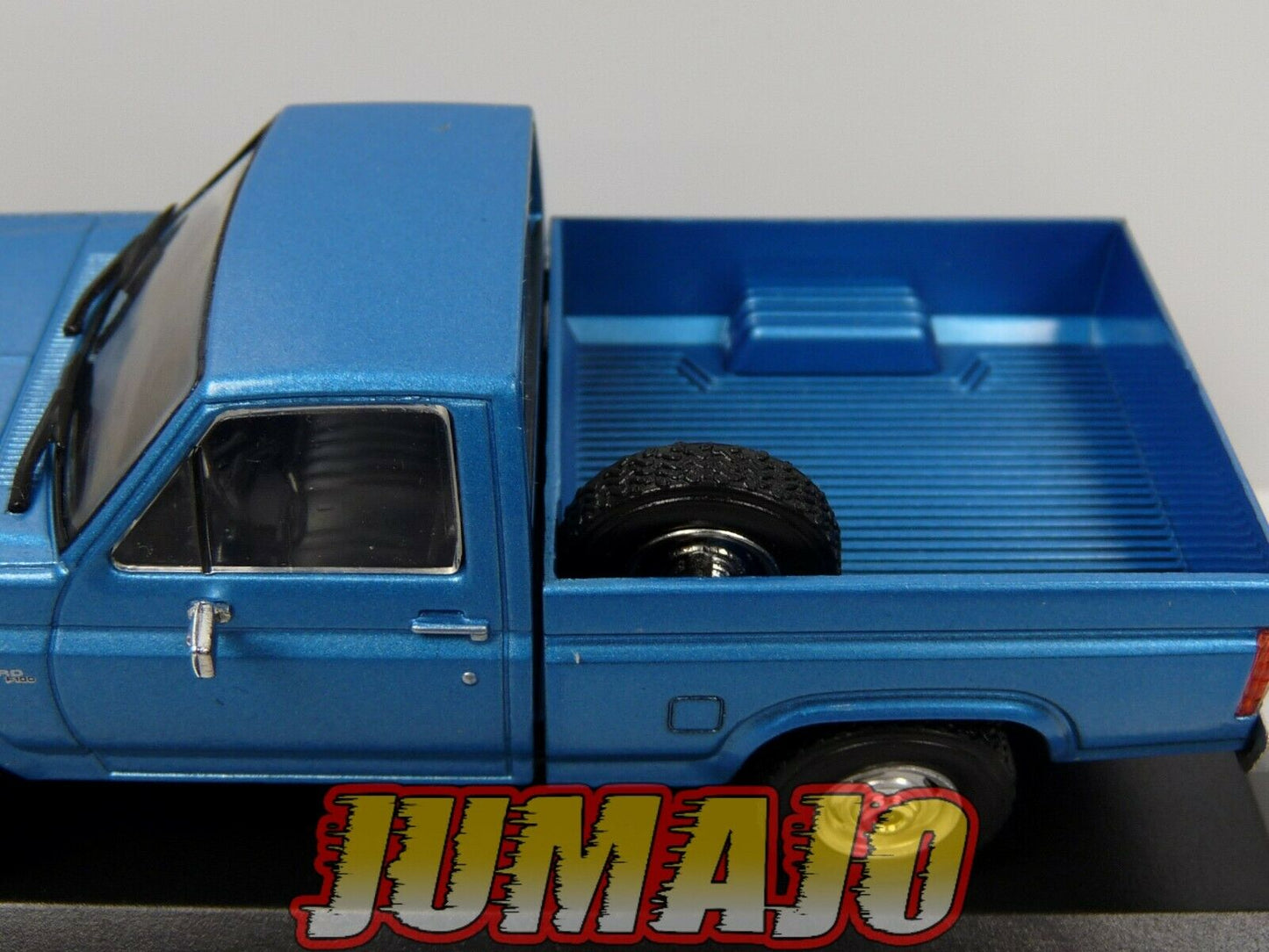 AQV15 Voiture 1/43 SALVAT Inolvidables 80/90 : FORD F-100 1982 pick-up