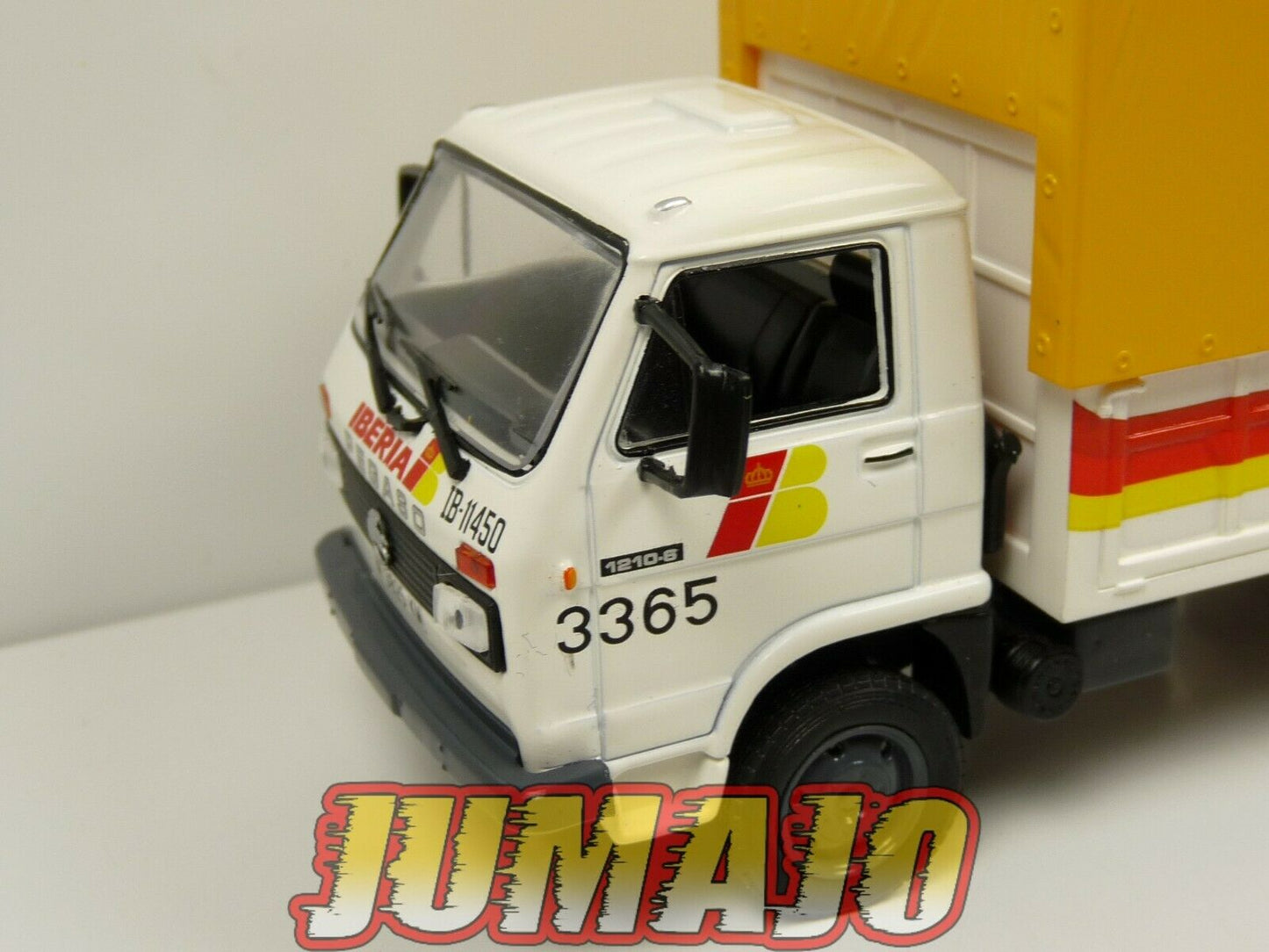 PEG23 CAMIONS PEGASO Salvat 1/43 : camion bâché Ekus 1210 avion Iberia (1986)
