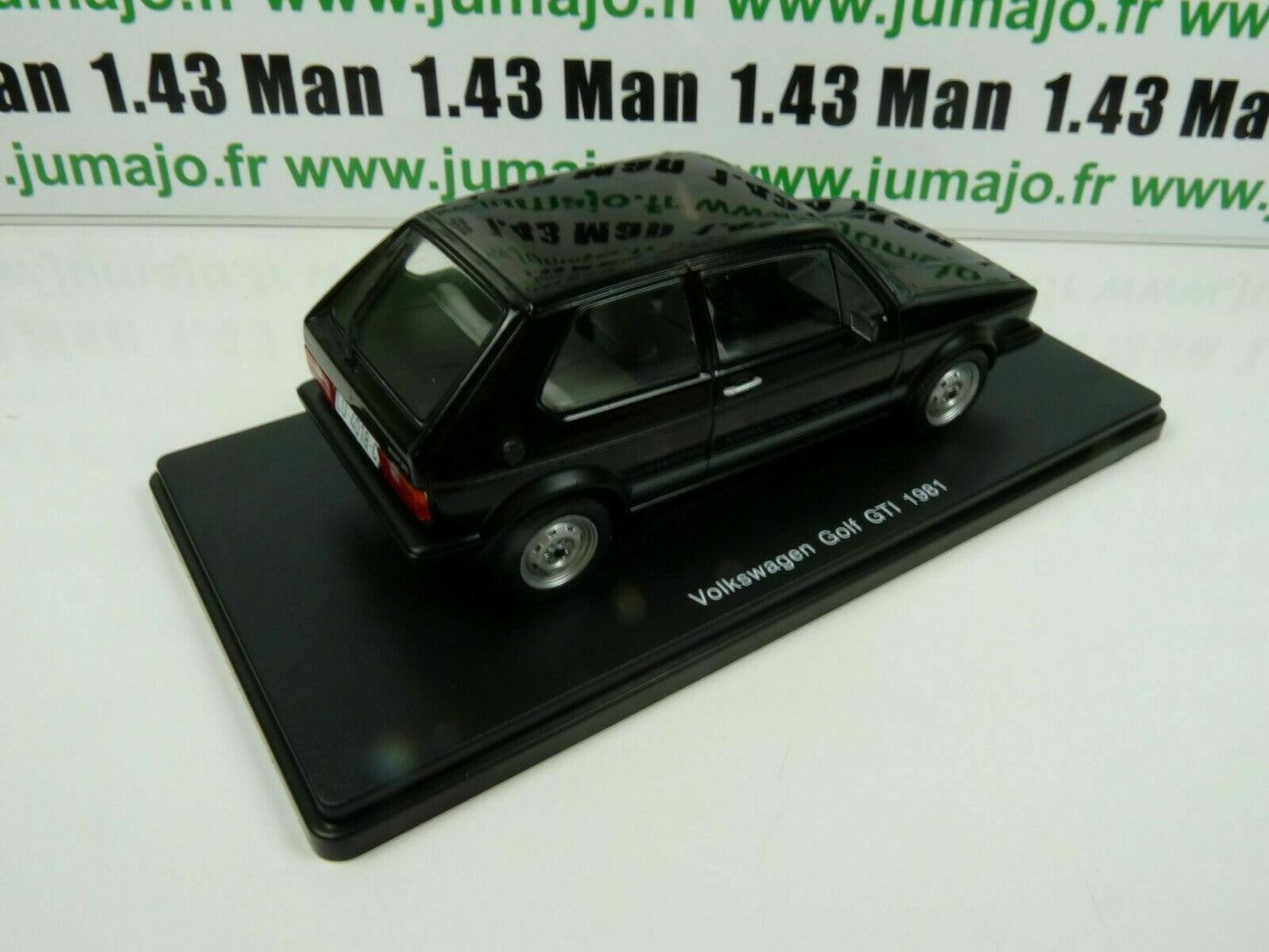 LOT 2 Voitures 1/24 SALVAT: Volkswagen GOLF GTI 1976 et 1981
