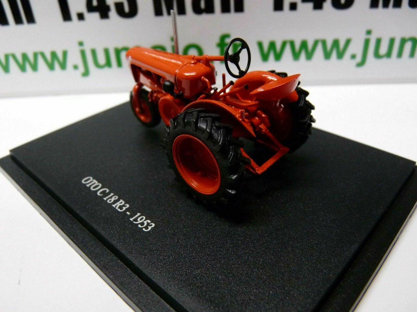 TR77 Tracteur 1/43 universal Hobbies : OTO C 18 R3 1953