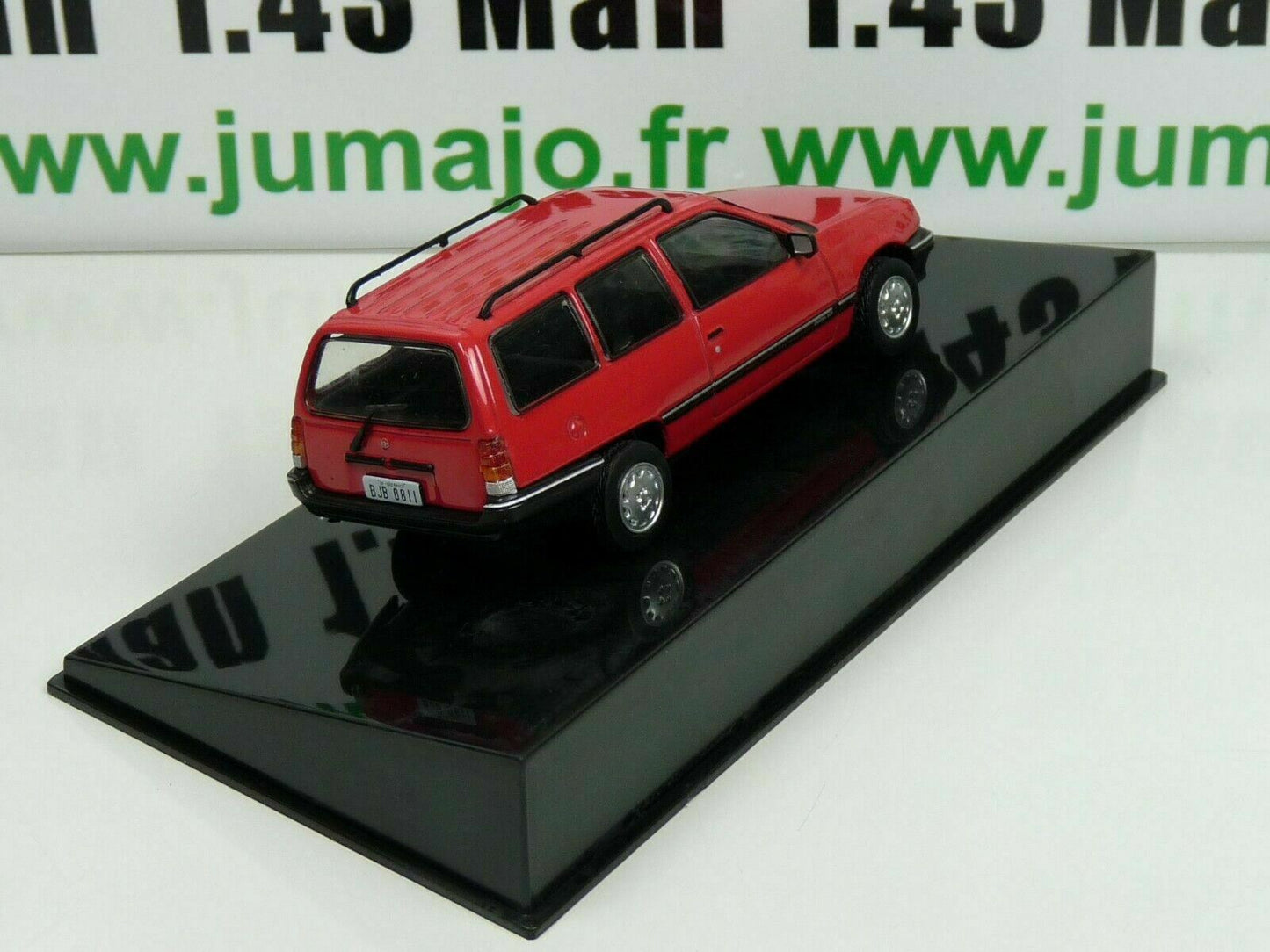 CVT12 voiture 1/43 IXO Salvat BRESIL CHEVROLET : Ipanema SL/E 1992