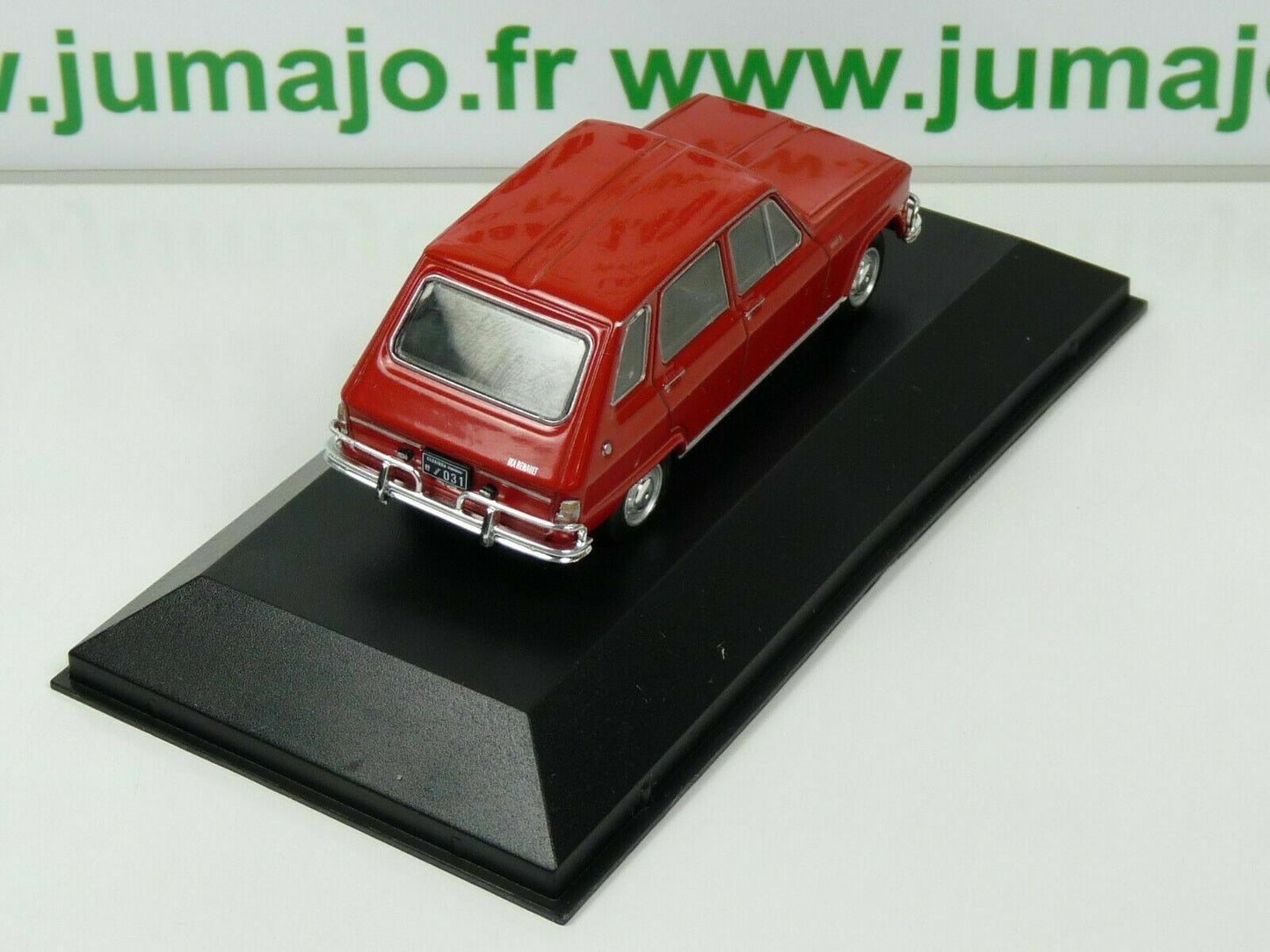 LOT 2 Voitures 1/43 SALVAT : Renault 6 1969 et Ambulance 1971