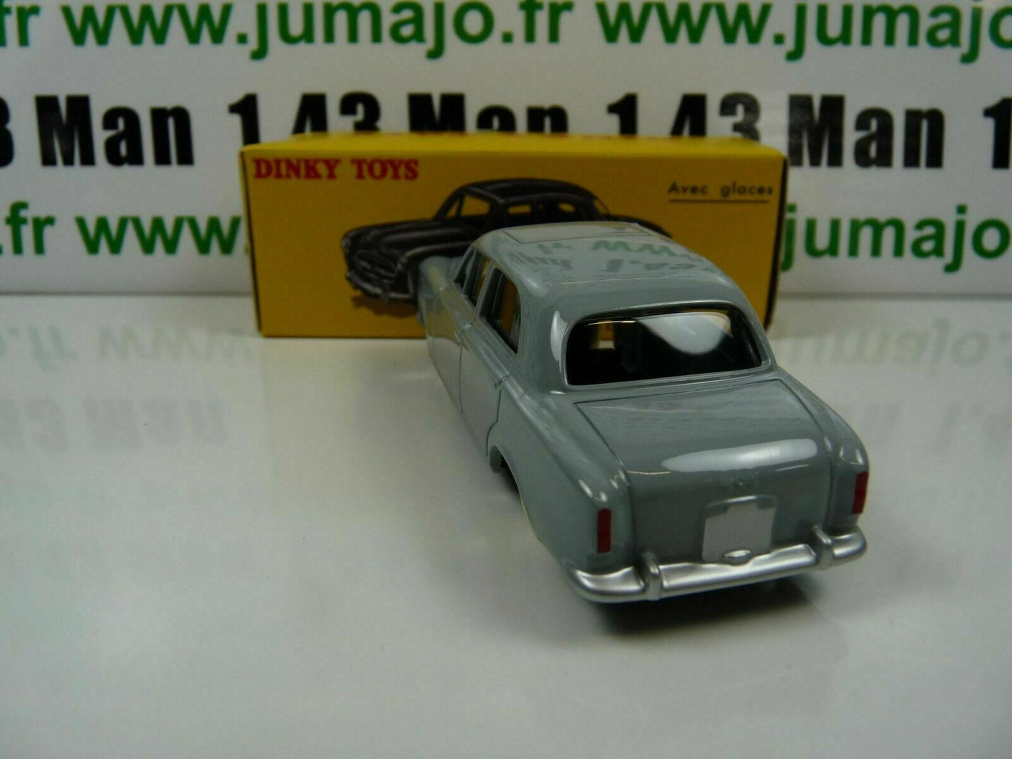 DT215 Voiture 1/43 réédition DINKY TOYS DeAgostini : PEUGEOT 403