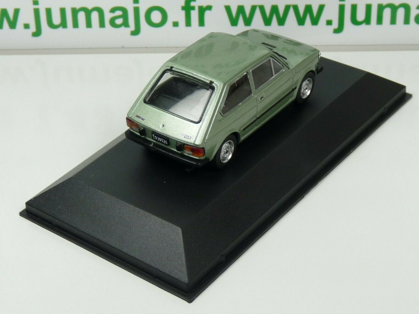 ARG29 Voiture 1/43 SALVAT Autos Inolvidables : FIAT 147 CL5 1983