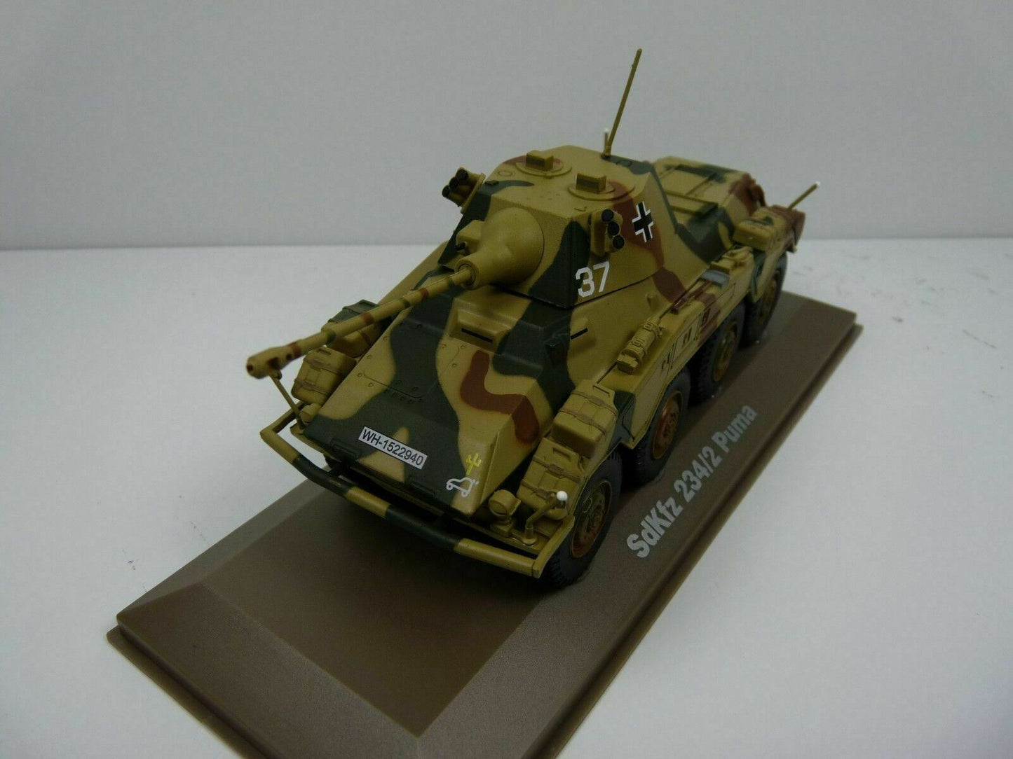 BL4 Atlas IXO 1/43 Blindés WW2 : SdKfz 234/2 Puma blindés lourd 8 roues