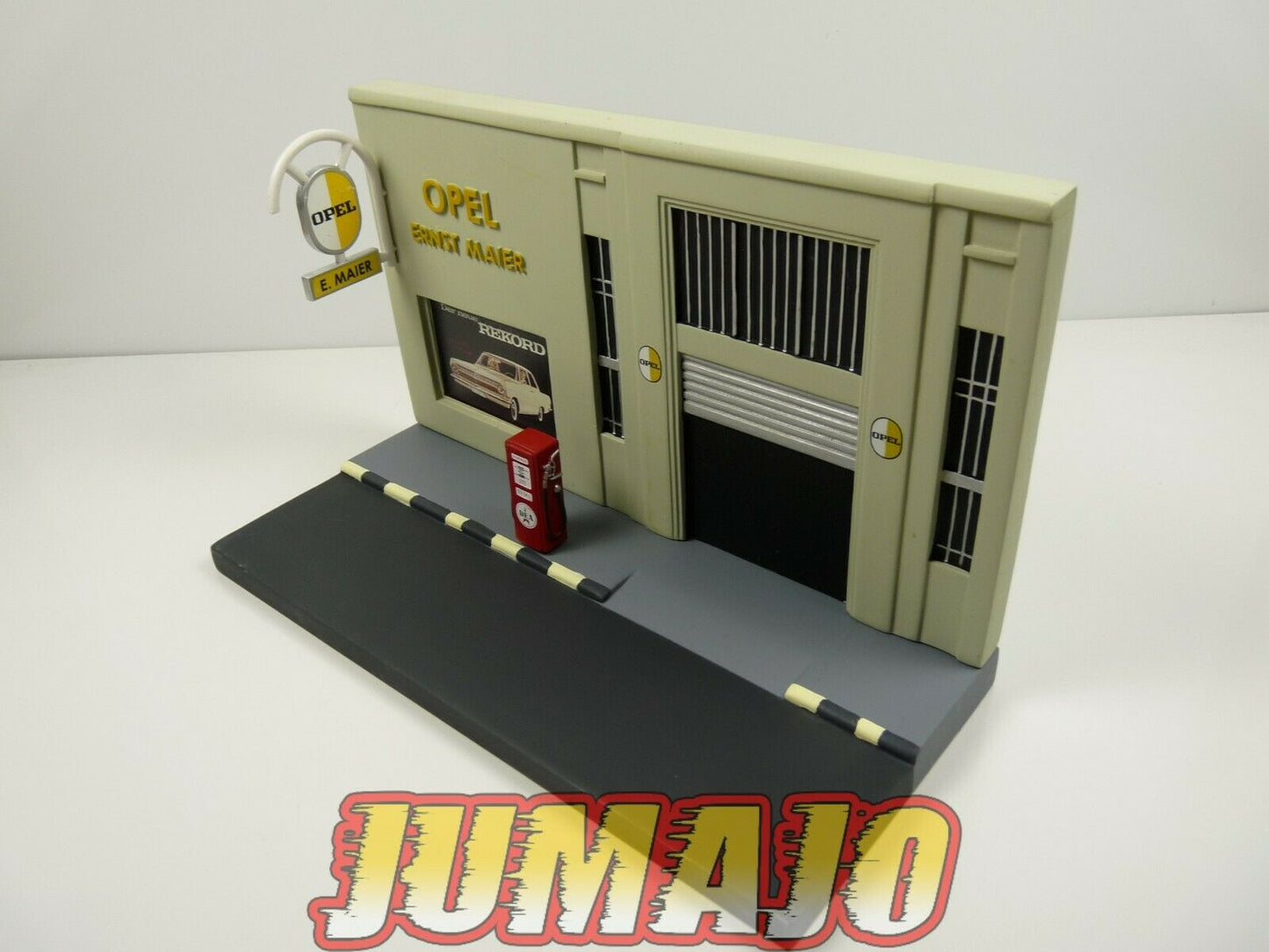 DIO5 Diorama 1/43 Eaglemoss GARAGE OPEL Résine 15 cm sur 11 cm de haut