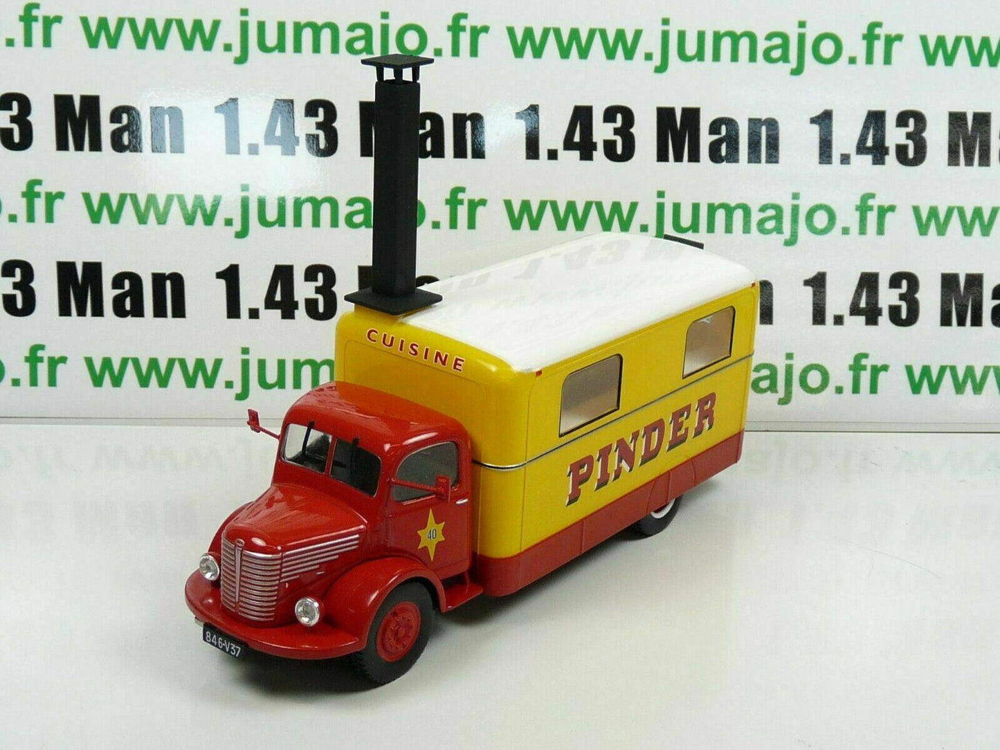 LOT 3 Camions 1/43 CIRQUE PINDER IXO : BERNARD + UNIC ZU51 + Range Rover