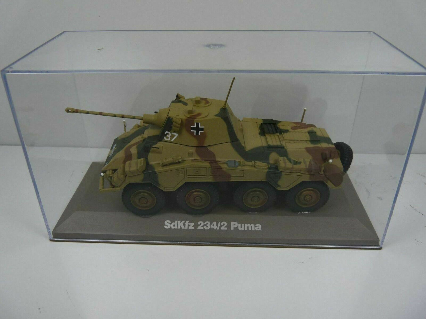 BL4 Atlas IXO 1/43 Blindés WW2 : SdKfz 234/2 Puma blindés lourd 8 roues