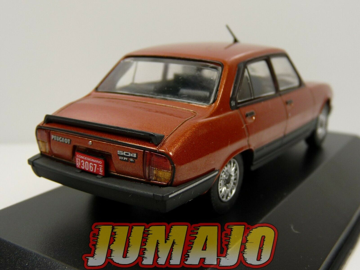 AQV10 Voiture 1/43 SALVAT Inolvidables 80/90 : PEUGEOT 504 GR TN 1985