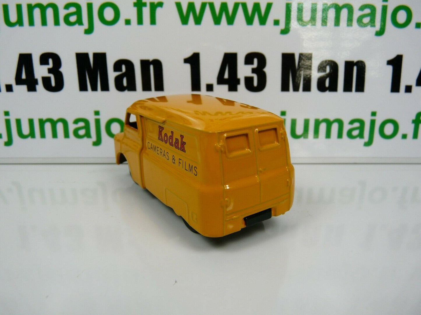 DT211 Voiture 1/43 réédition DINKY TOYS DeAgostini : BEDFORD Kodak 480