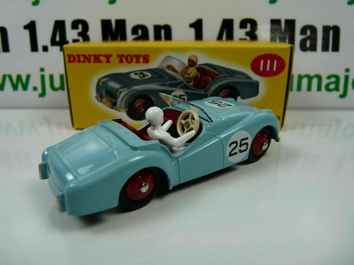 DT208 Voiture 1/43 réédition DINKY TOYS DeAgostini : TRIUMPH TR2 Sports 111