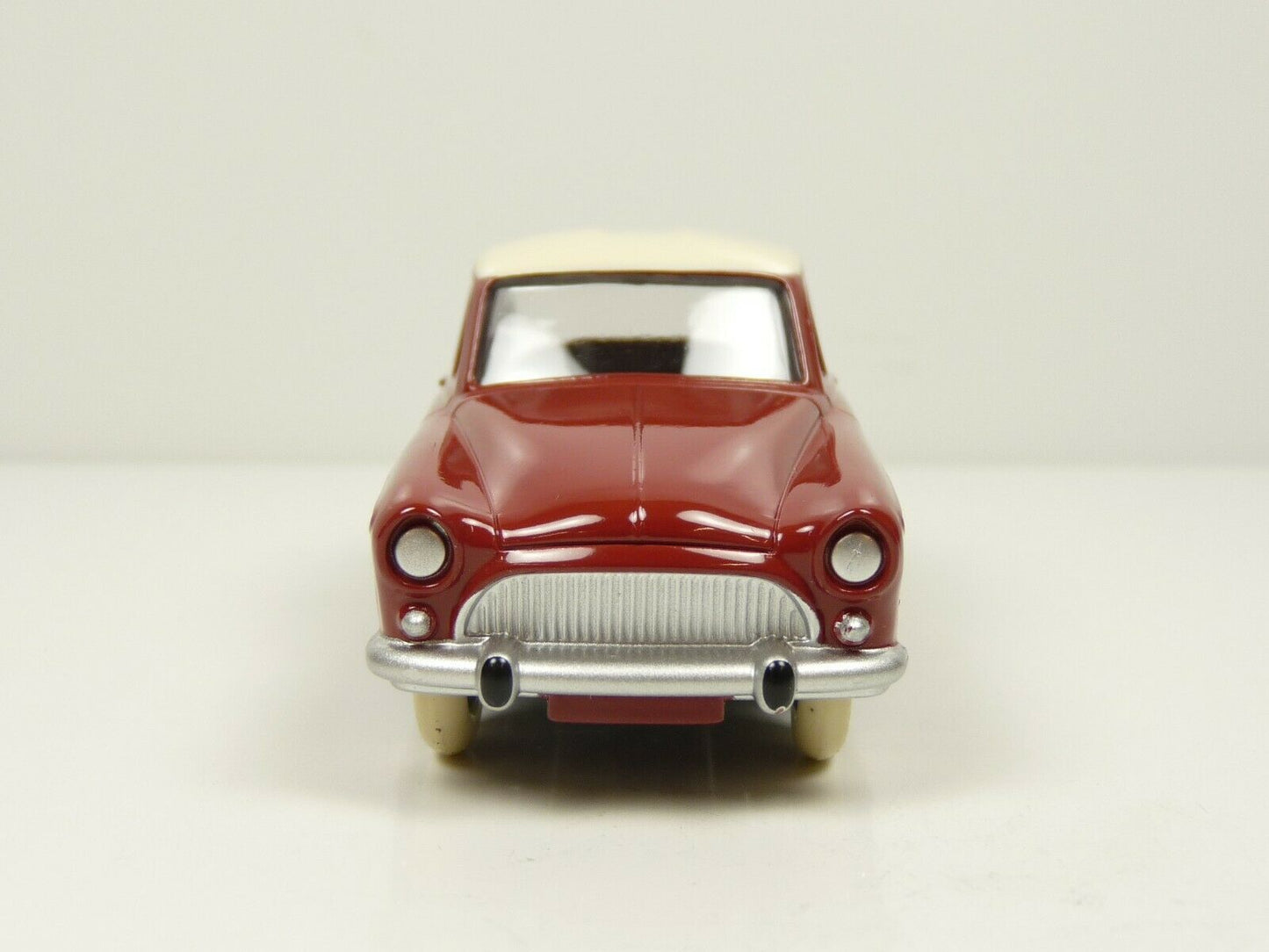 DT236 Voiture 1/43 réédition DINKY TOYS DeAgostini : SIMCA Aronde P.60 544