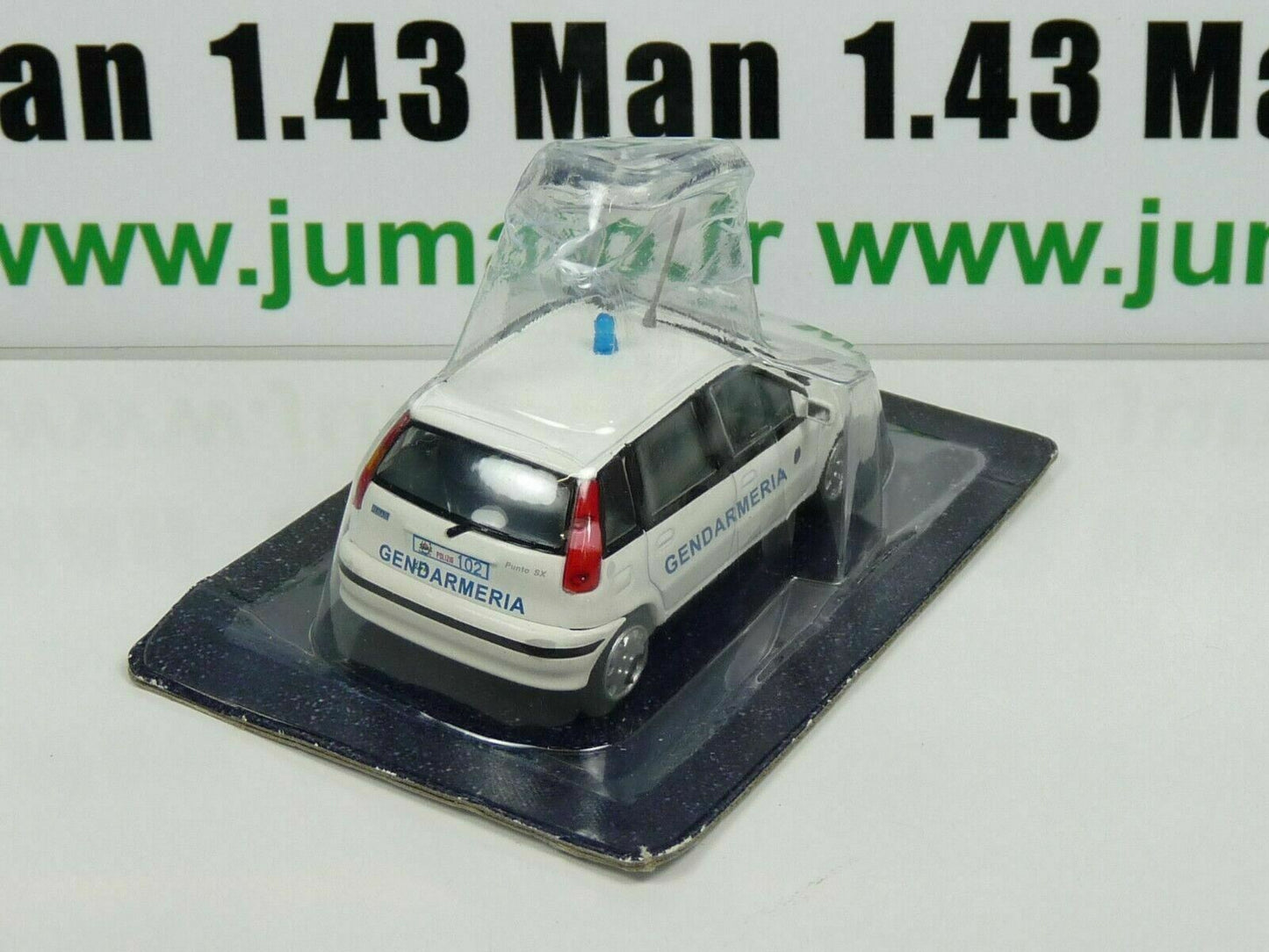 PM50 1/43 IST deAgostini Police du Monde : FIAT Punto Gendarmeria san Marino