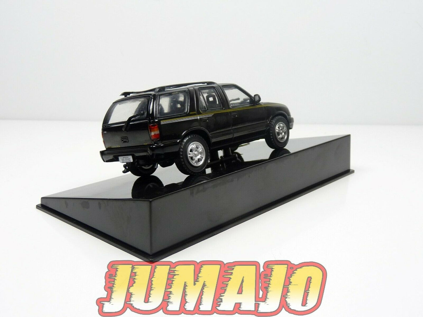 CVT52 voiture 1/43 IXO Salvat BRESIL CHEVROLET : 4X4 BLAZER EXECUTIVE 1997
