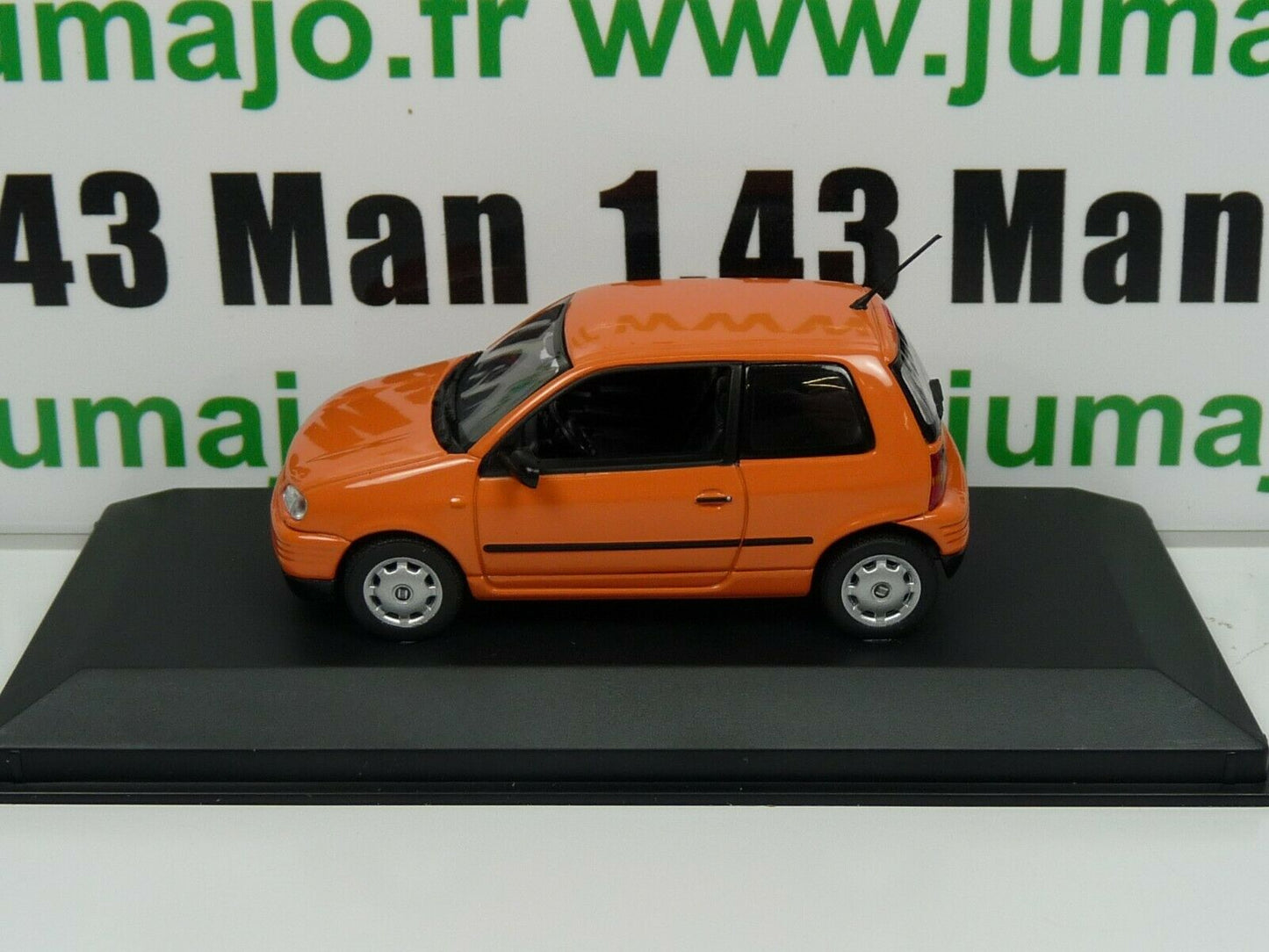 SEA10 Voiture 1/43 SEAT dealer models MINICHAMPS : Arosa