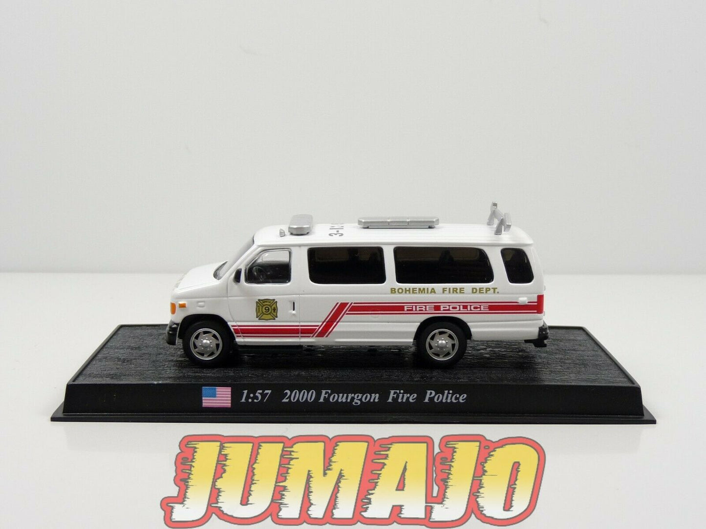 PDP29 voiture 1/57 DEL PRADO Pompiers du Monde : Fourgon Fire Police 2000