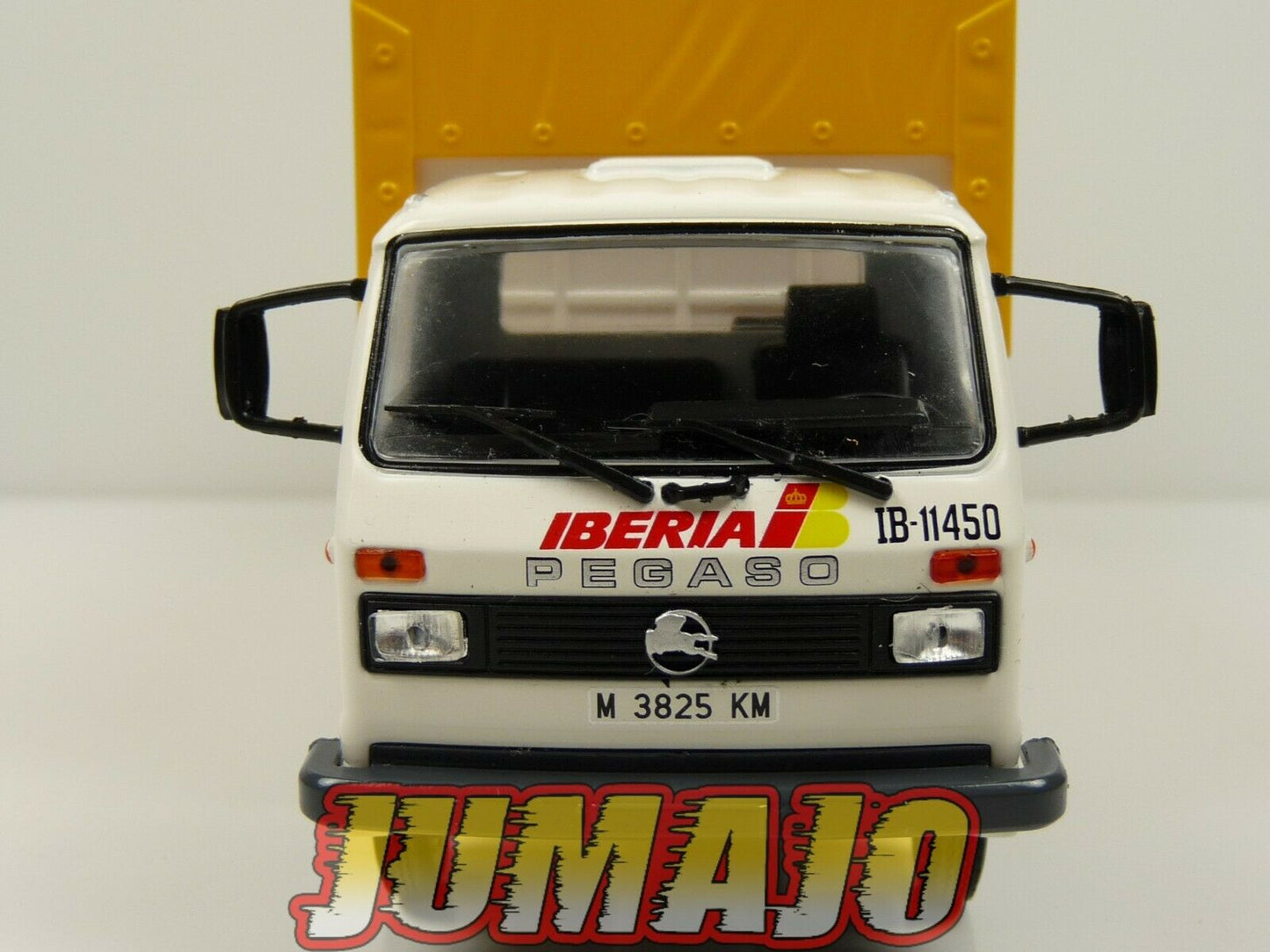PEG23 CAMIONS PEGASO Salvat 1/43 : camion bâché Ekus 1210 avion Iberia (1986)