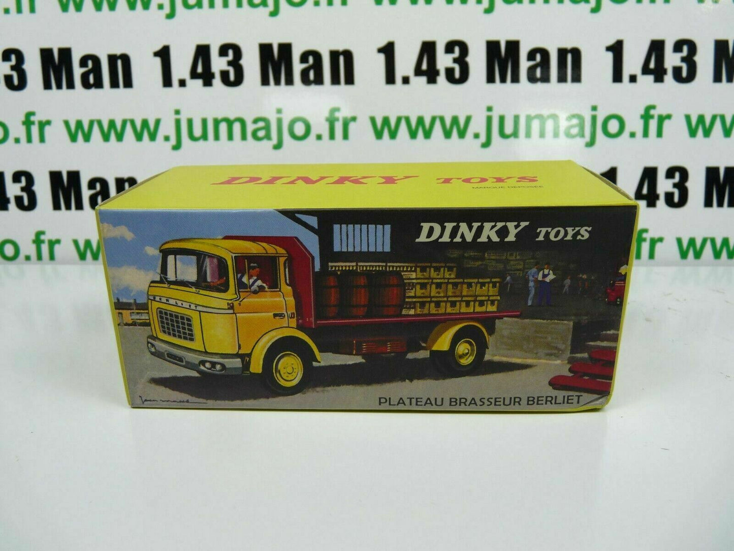 DT80 Voiture réédition DINKY TOYS atlas : 588 Plateau Brasseur GAK Berliet UK
