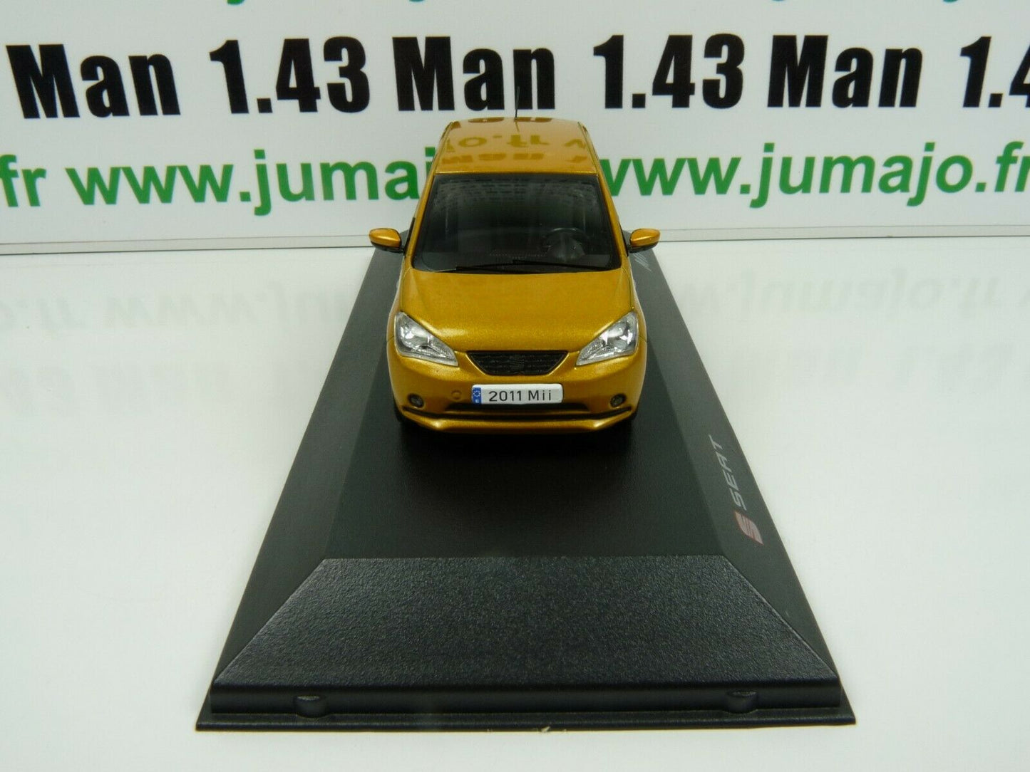 SEA18 Voiture 1/43 SEAT dealer models : Mii