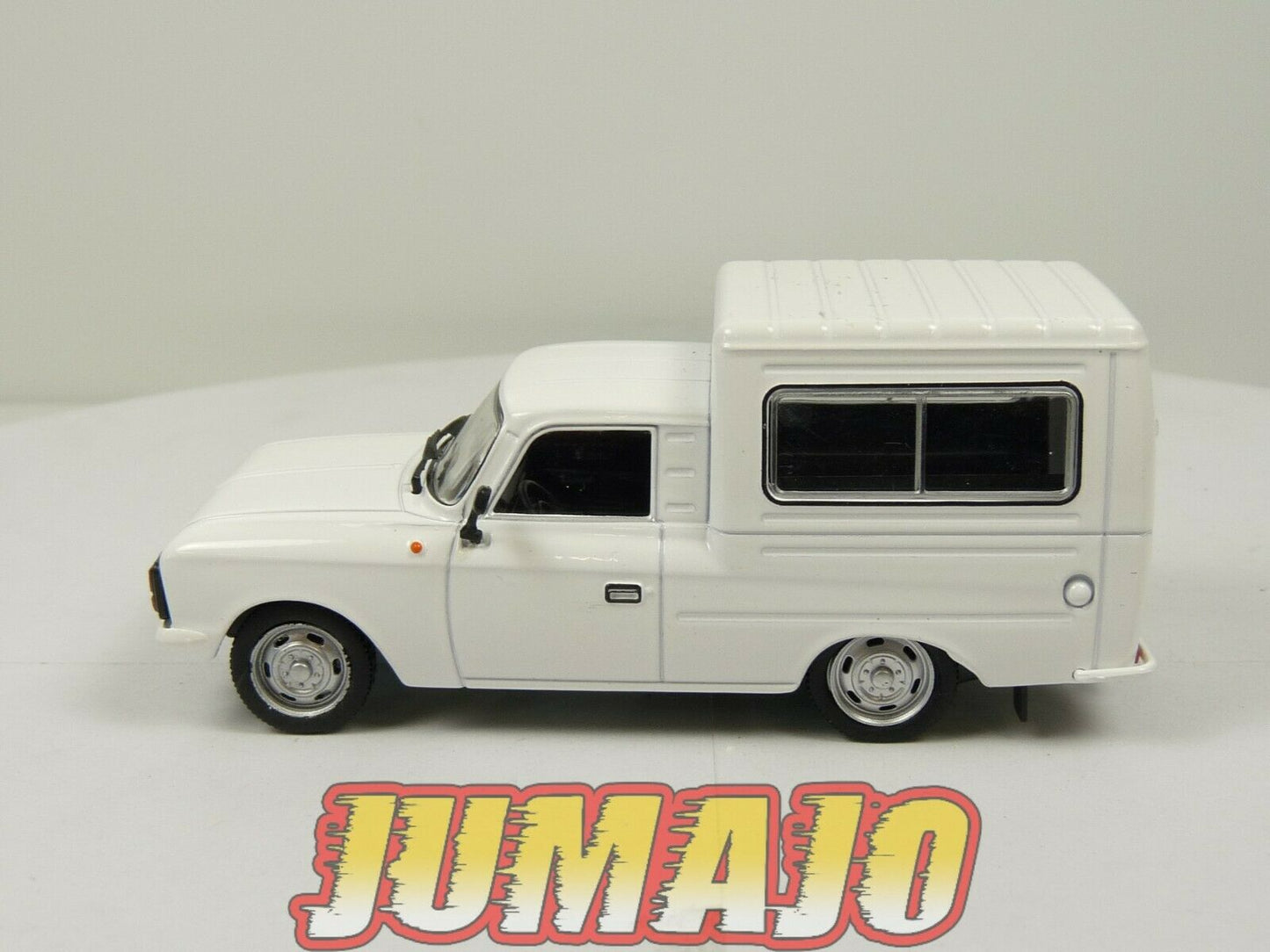 RUS34 Voiture 1/43 IXO déagostini RUSSE URSS : IZH 27156 USRR fourgonette