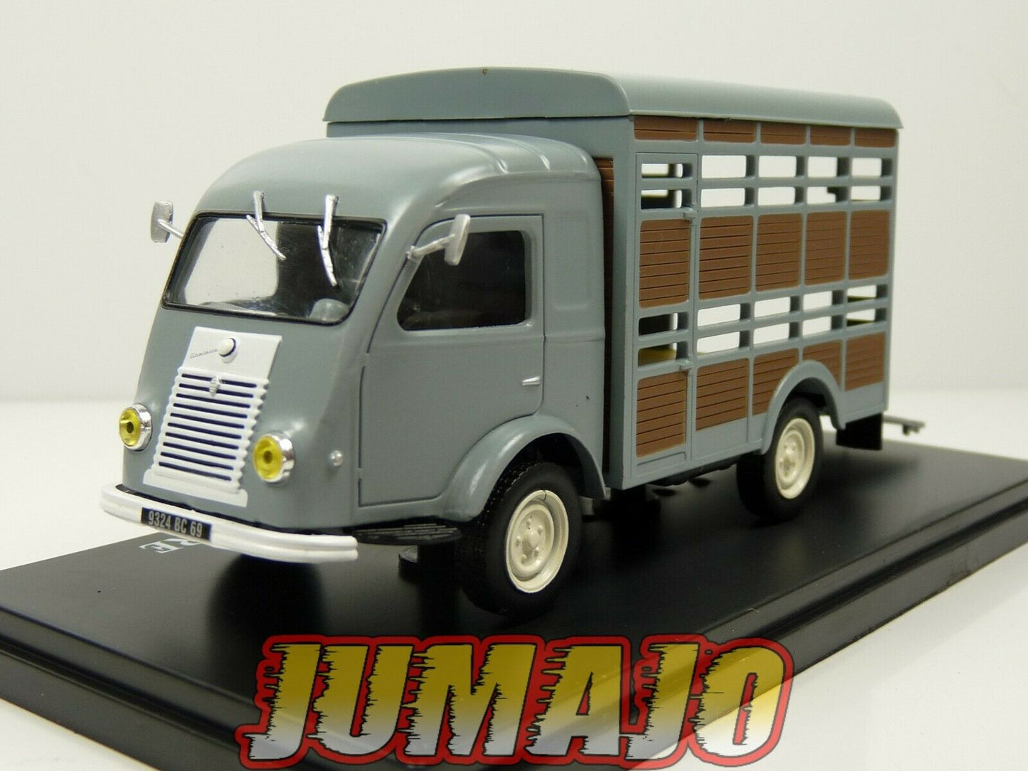 UTR1 1/43 Hachettes Norev véhicules RENAULT : Goélette Bétaillère