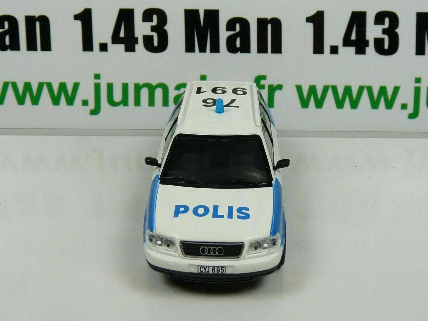 PM49 1/43 IST deAgostini Police du Monde : AUDI A6 avant Suède