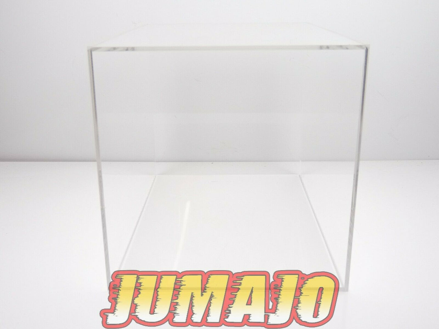 BTE99 1 Cloche (sans base) vitrine plexi vide neuves carré 16 cm x 16cm hauteur 22,4cm