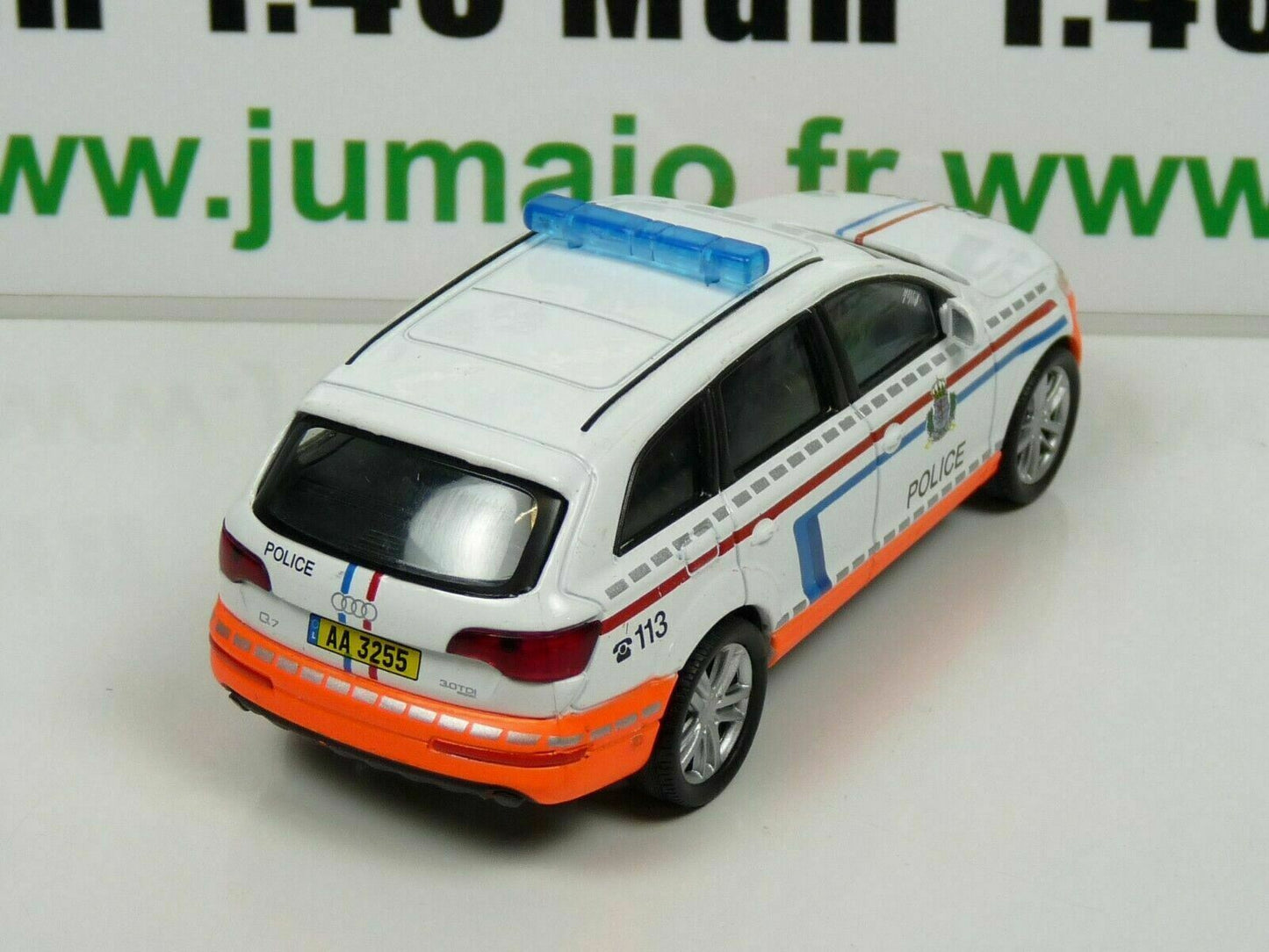 PM32 1/43 IST deAgostini Police du Monde : AUDI Q7 Luxembourg