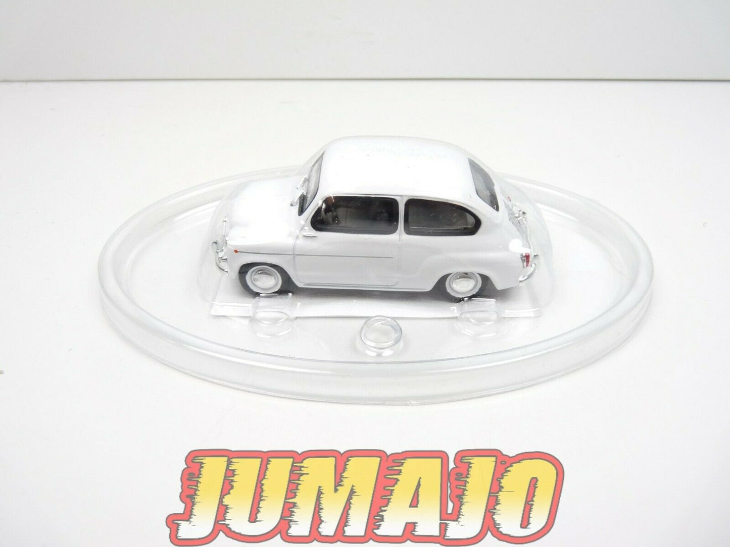 ITB12 Voiture 1/43 Hachette Solido : FIAT 600D blanche