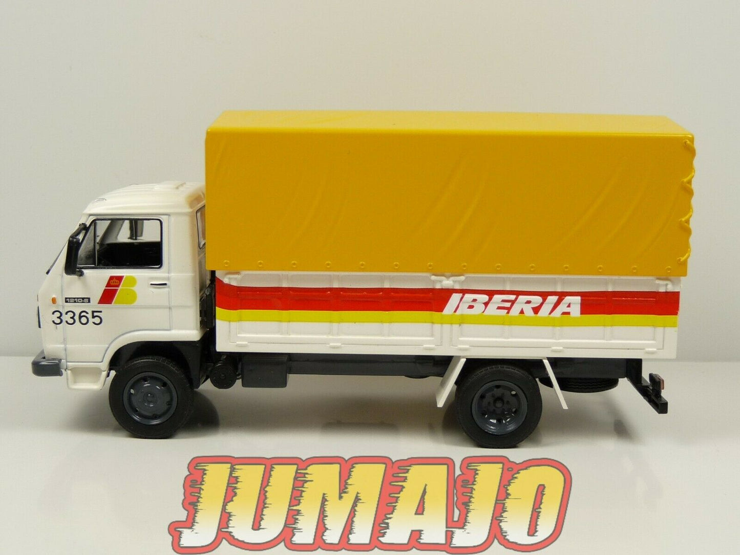 PEG23 CAMIONS PEGASO Salvat 1/43 : camion bâché Ekus 1210 avion Iberia (1986)