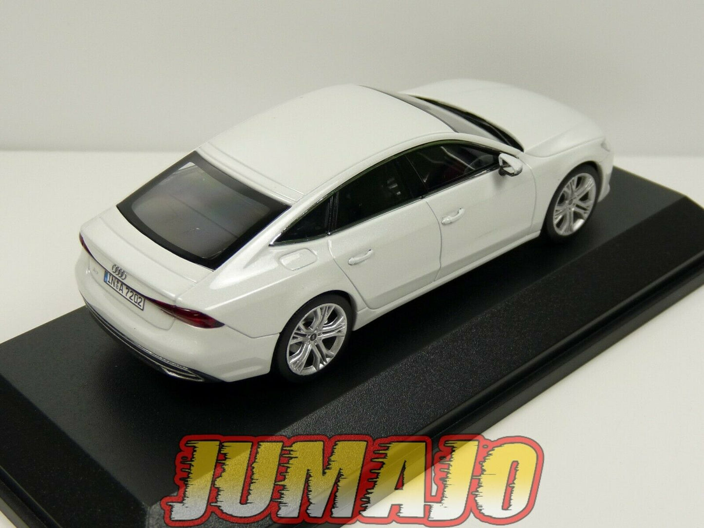 AUD8 voiture 1/43 SPARK : Audi A7 Sportback Glacier White