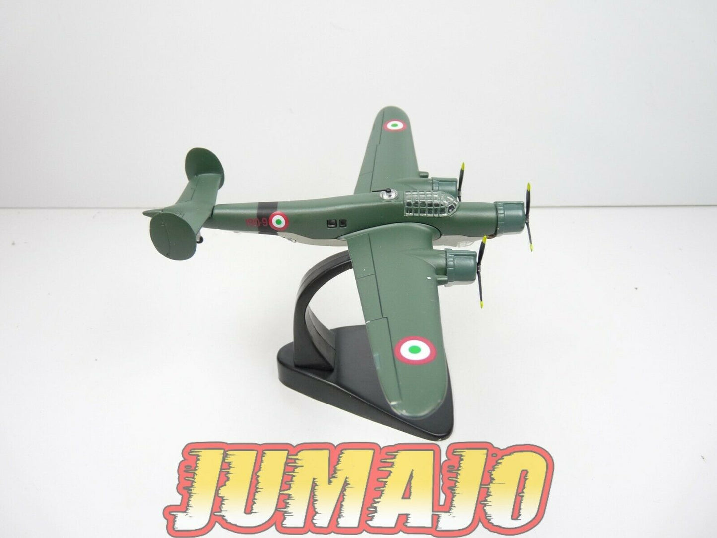 AV8 AVION militaire 1/144 : CANT Z-1007bis ALCIONE