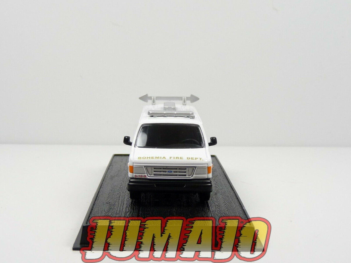 PDP29 voiture 1/57 DEL PRADO Pompiers du Monde : Fourgon Fire Police 2000