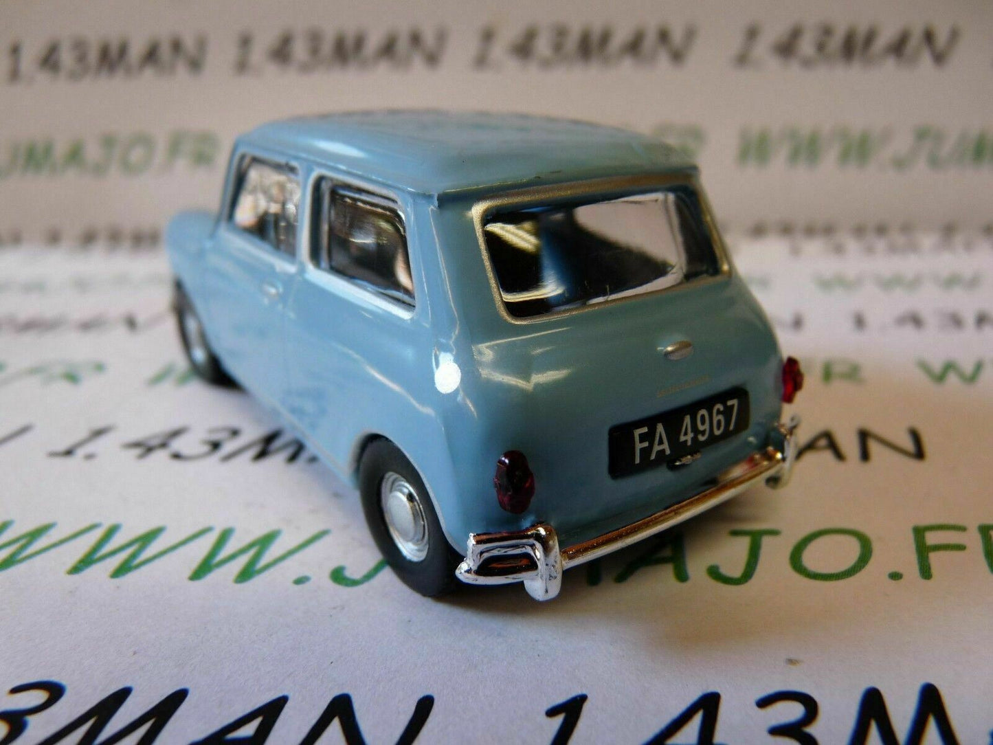 PL16 Voiture 1/43 IXO IST DeAgostini POLOGNE : MORRIS Mini minor