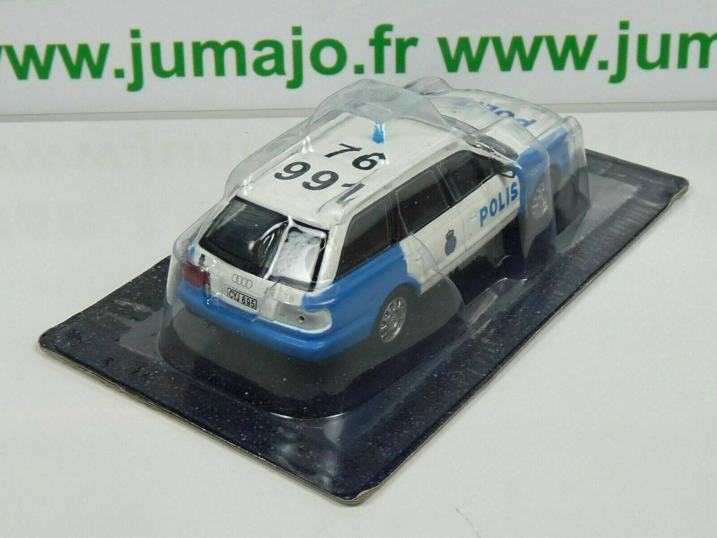 PM49 1/43 IST deAgostini Police du Monde : AUDI A6 avant Suède