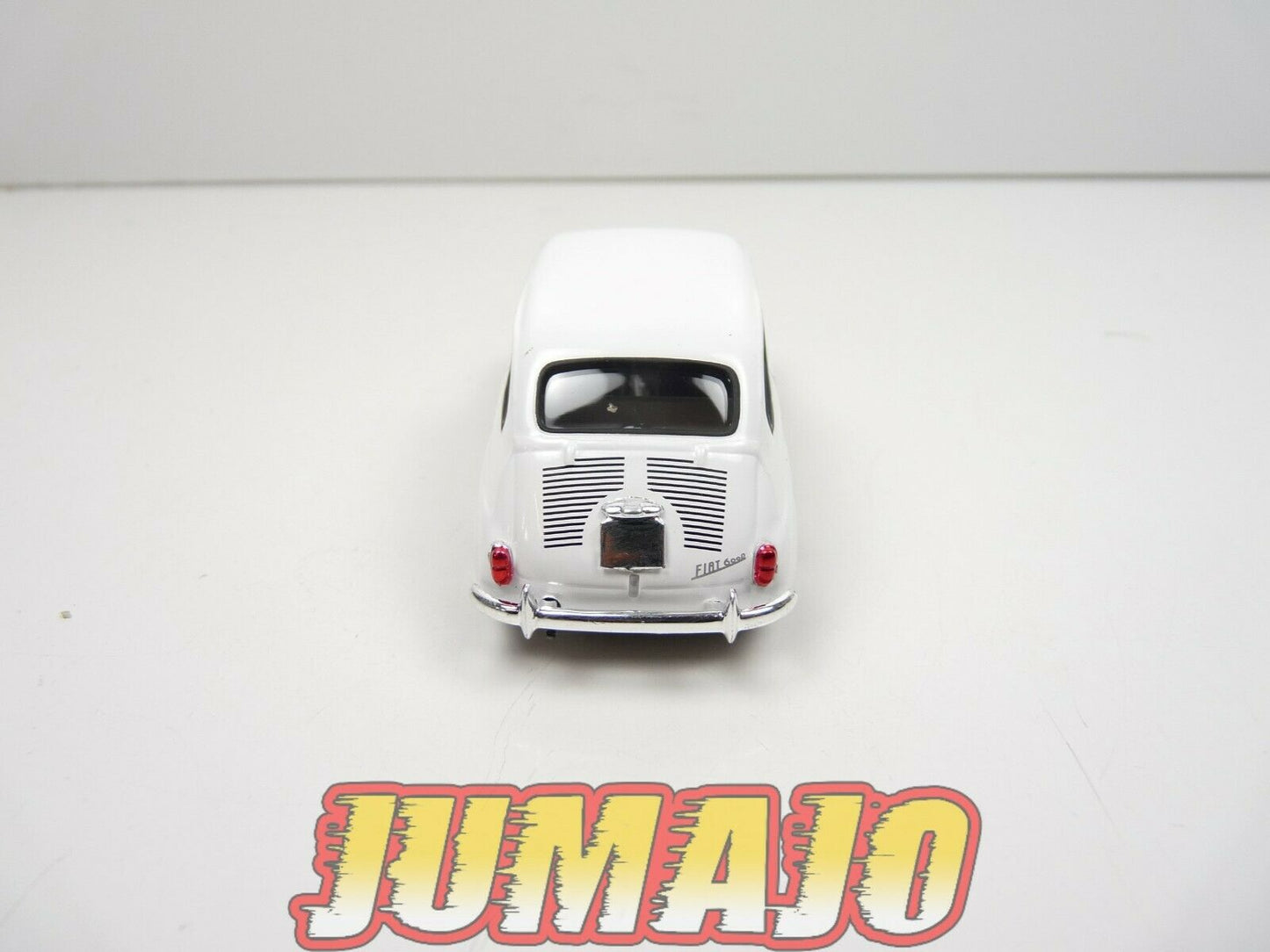 ITB12 Voiture 1/43 Hachette Solido : FIAT 600D blanche