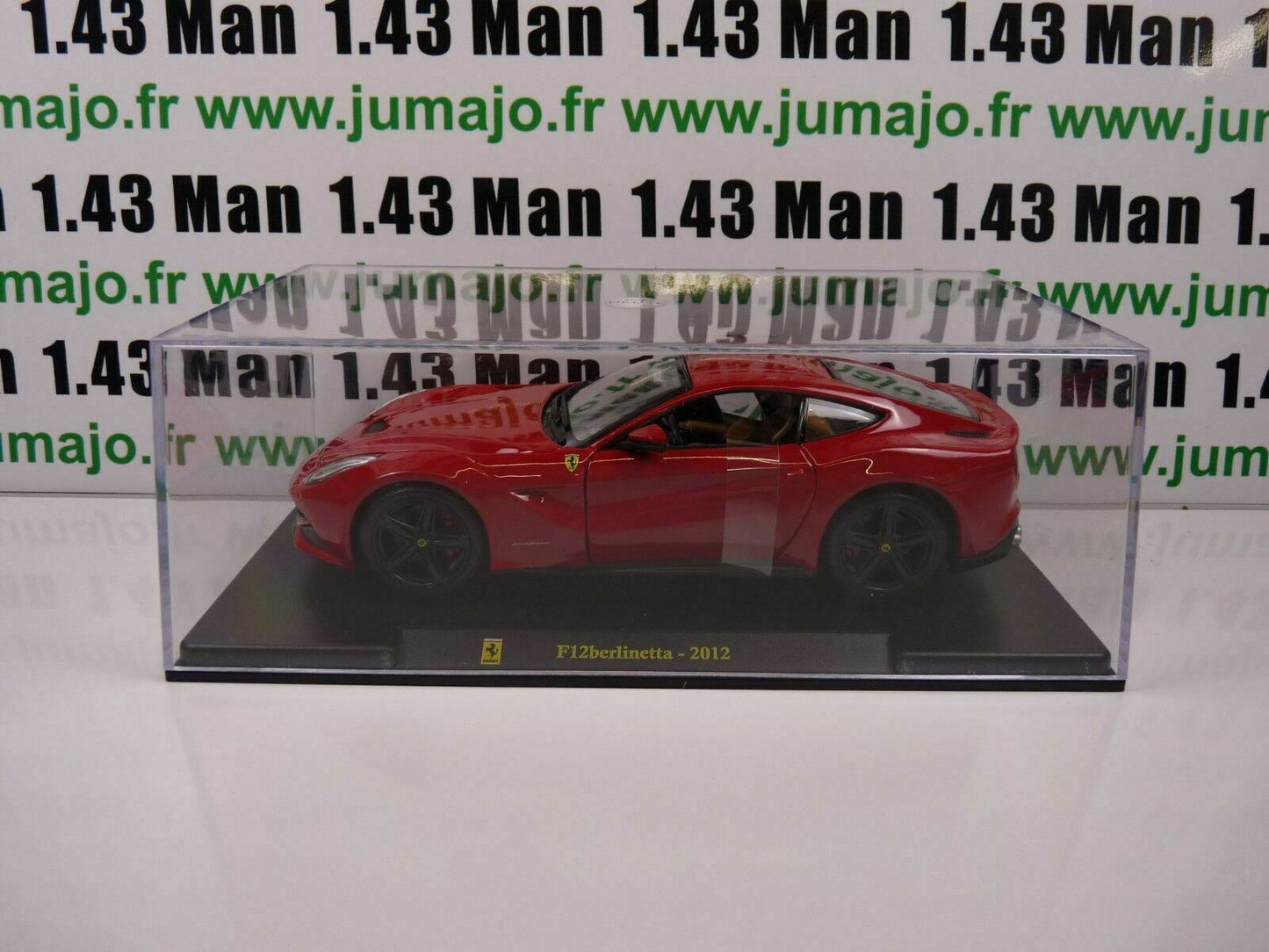 FVQ61 Voiture 1/24 HACHETTE FERRARI GT : F12 BERLINETTA-2012