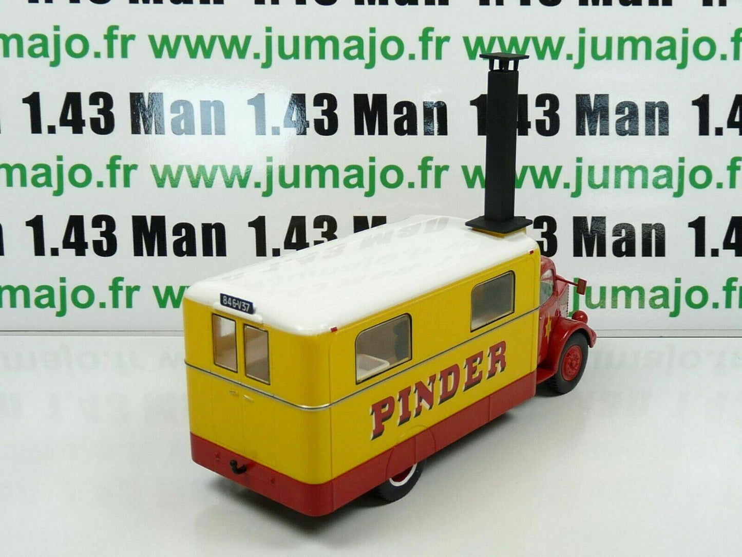 LOT 3 Camions 1/43 CIRQUE PINDER IXO : BERNARD + UNIC ZU51 + Range Rover